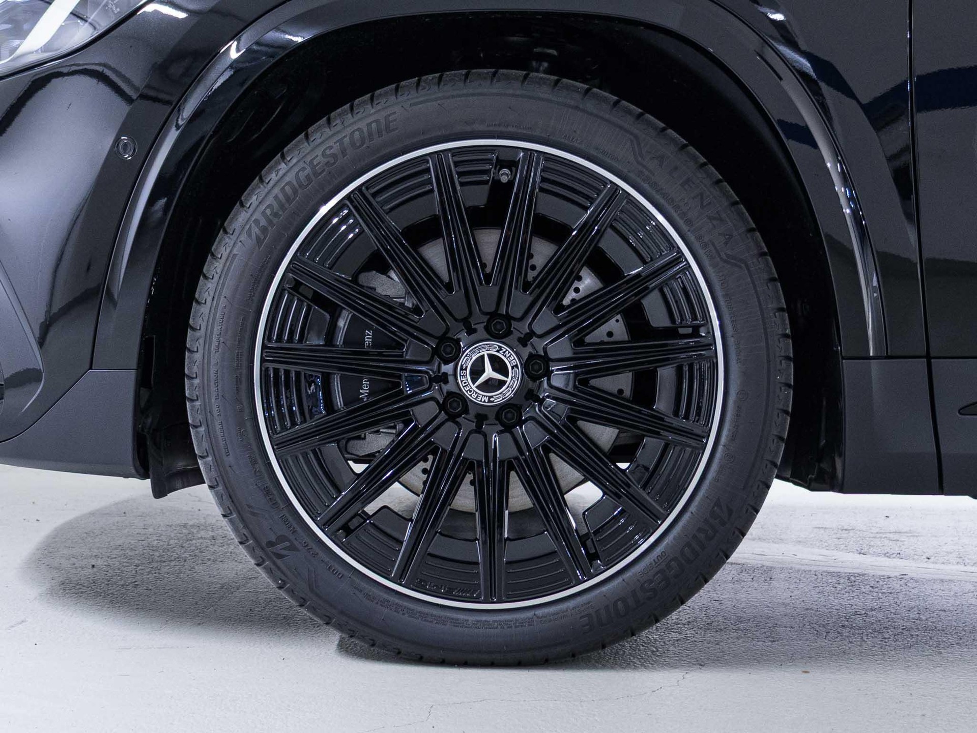 MERCEDES-BENZ GLA 220 d 4MATIC "Swiss Star"-image-14