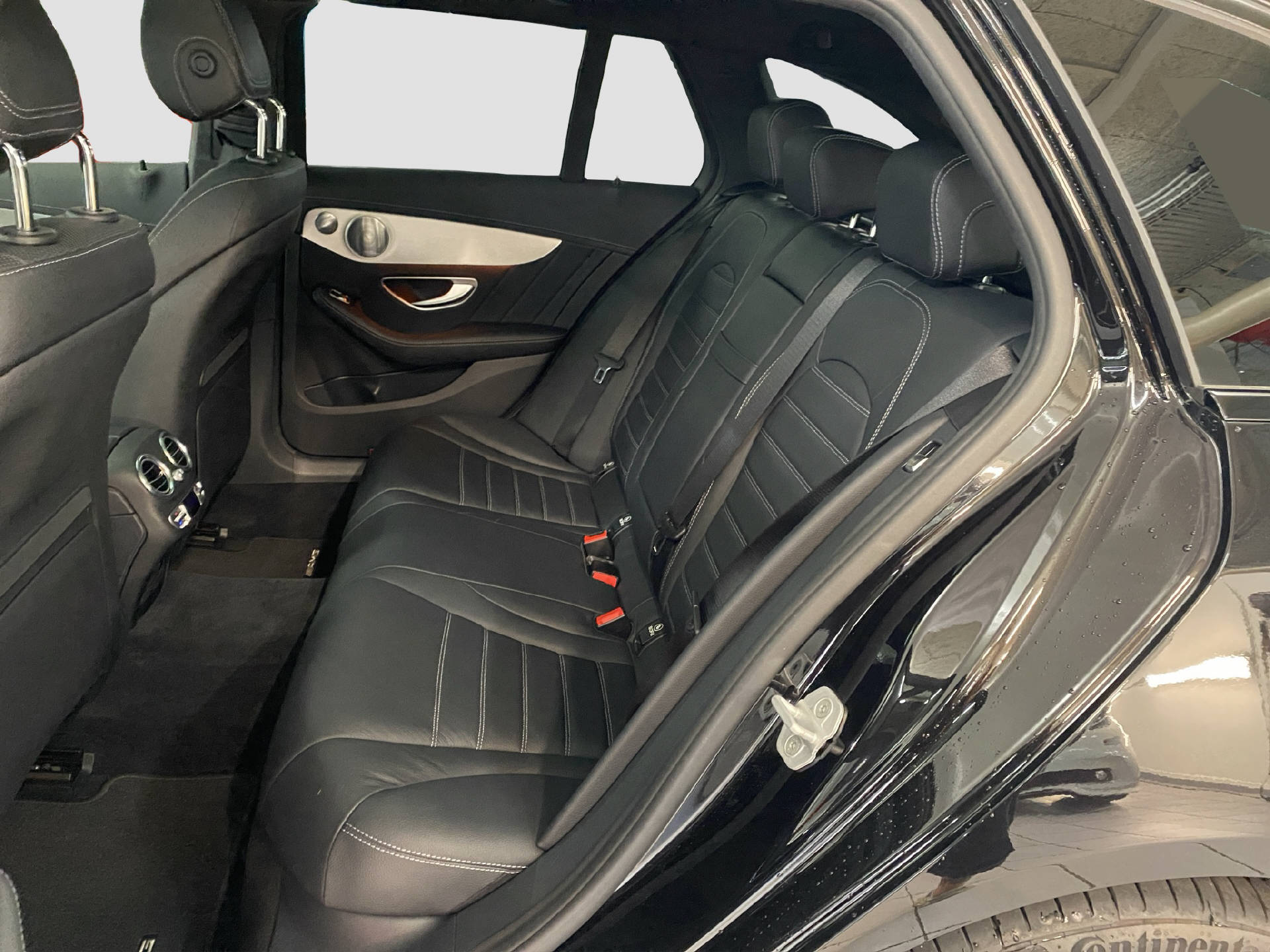 MERCEDES-BENZ C 400 AMG Line 4MATIC Kombi-image-12