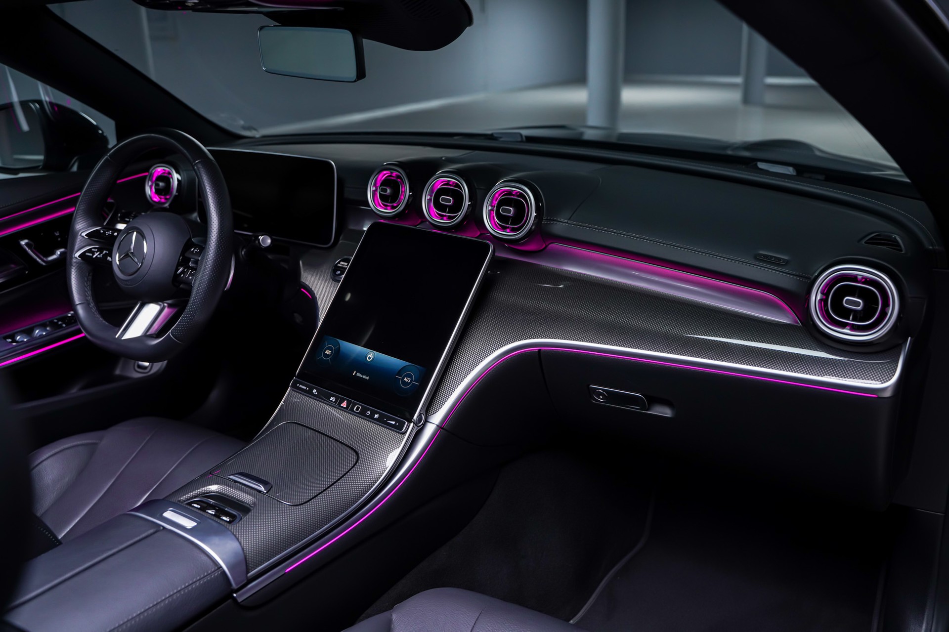 MERCEDES-BENZ CLE 300 Cabrio AMG Line 4Matic 9G-Tronic-image-18