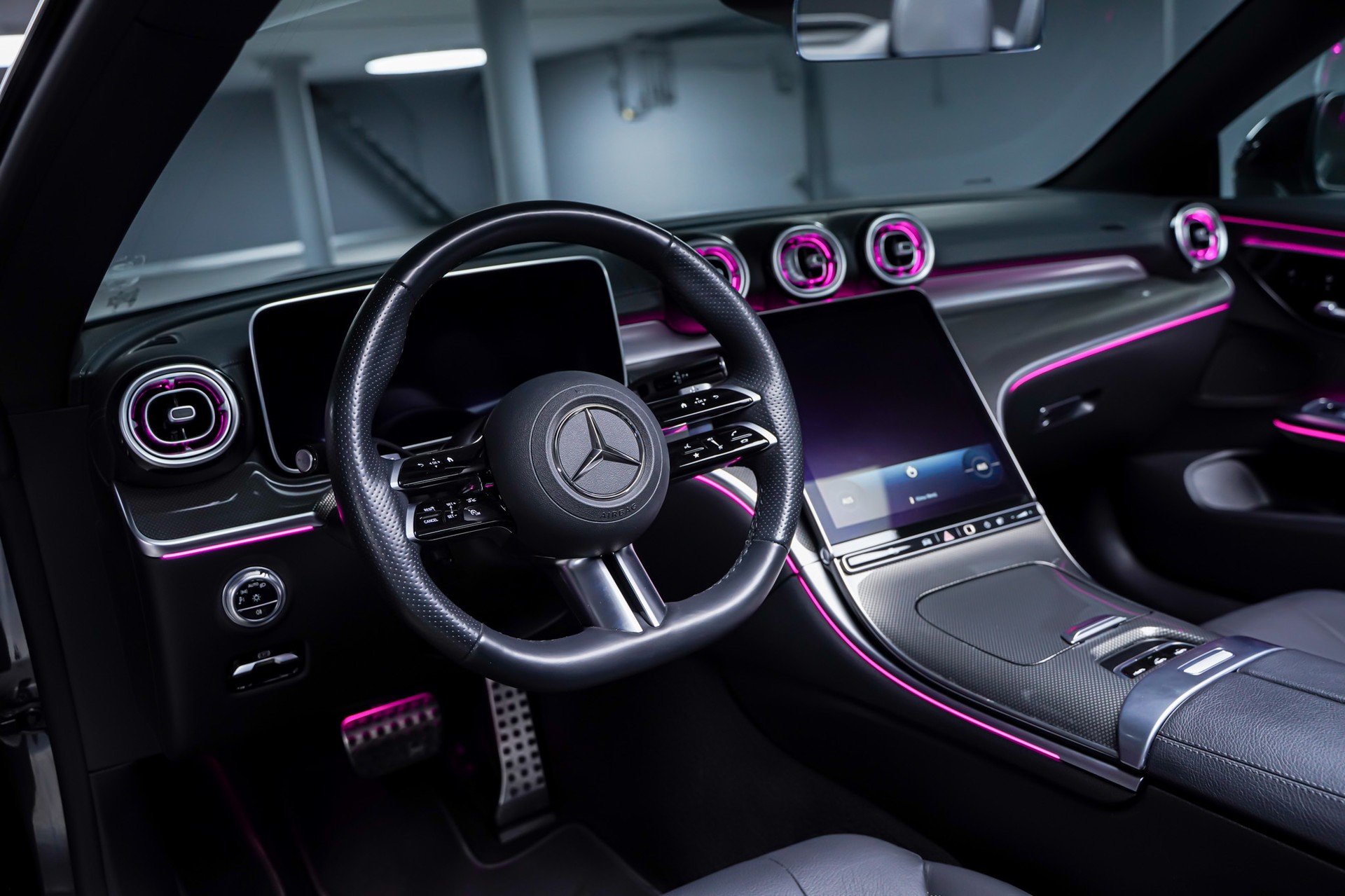 MERCEDES-BENZ CLE 300 Cabrio AMG Line 4Matic 9G-Tronic-image-11