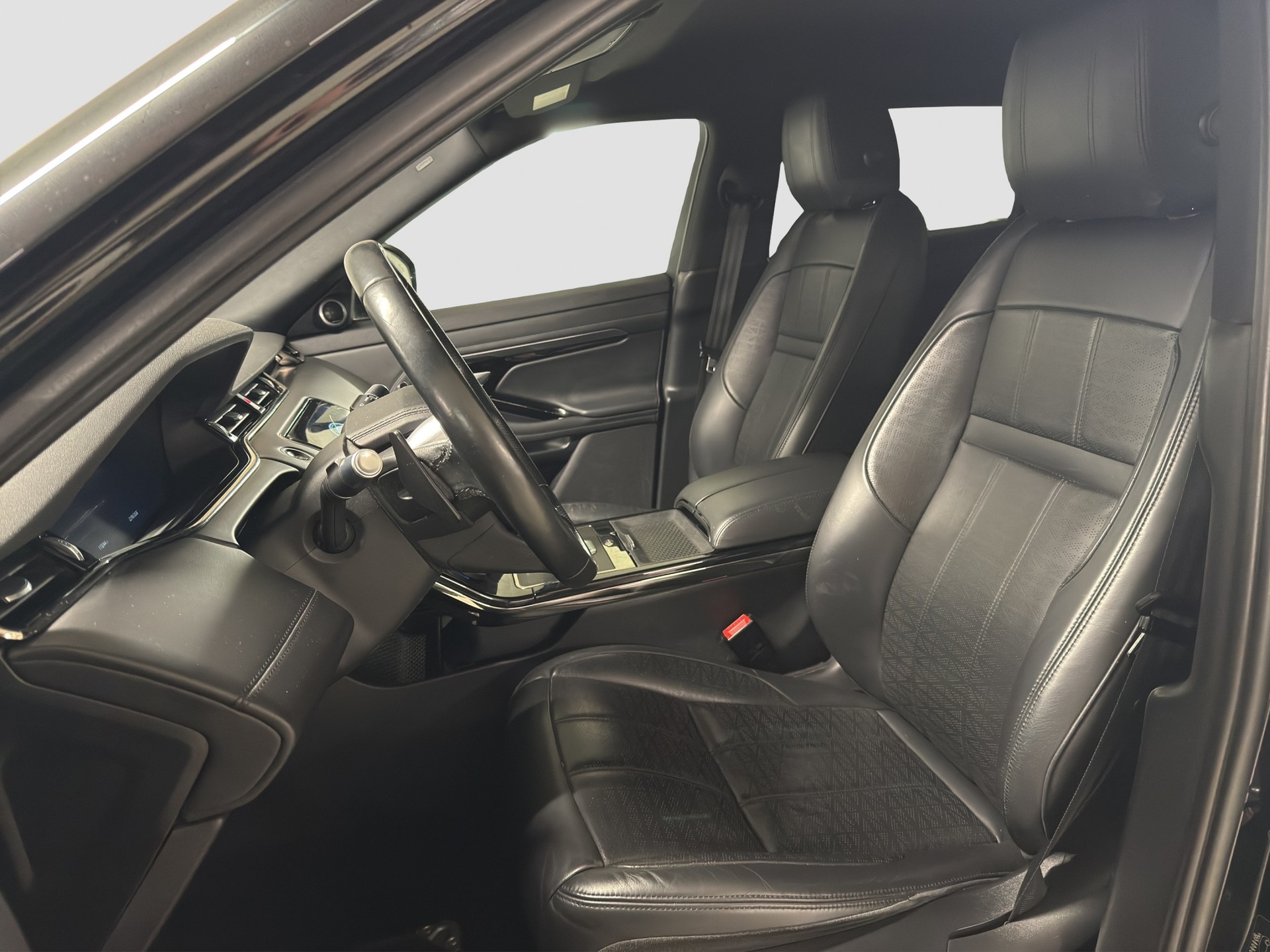 LAND ROVER Range Rover Evoque 2.0 T 300 R-Dynamic HSE-image-8
