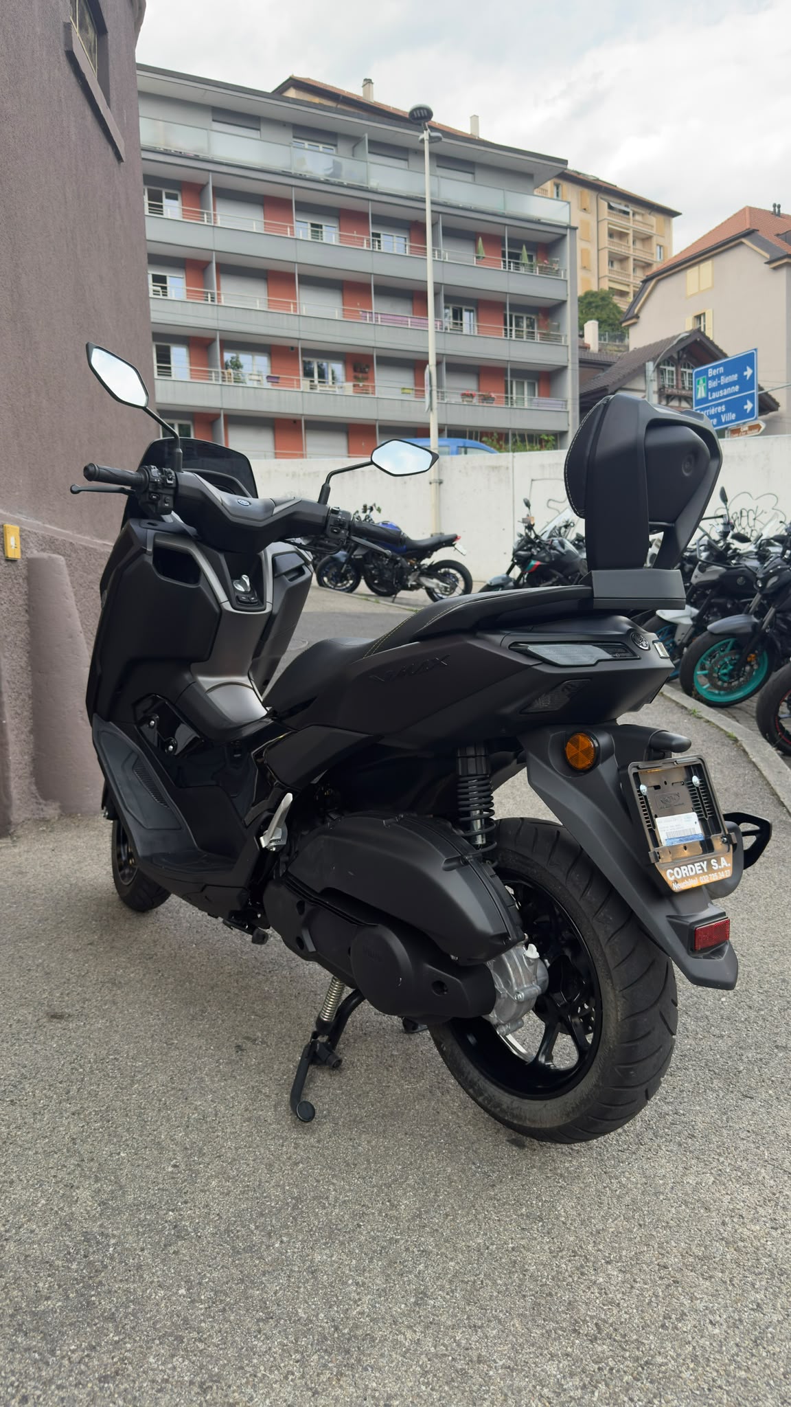YAMAHA N-Max GPD 125-showroom-element-2