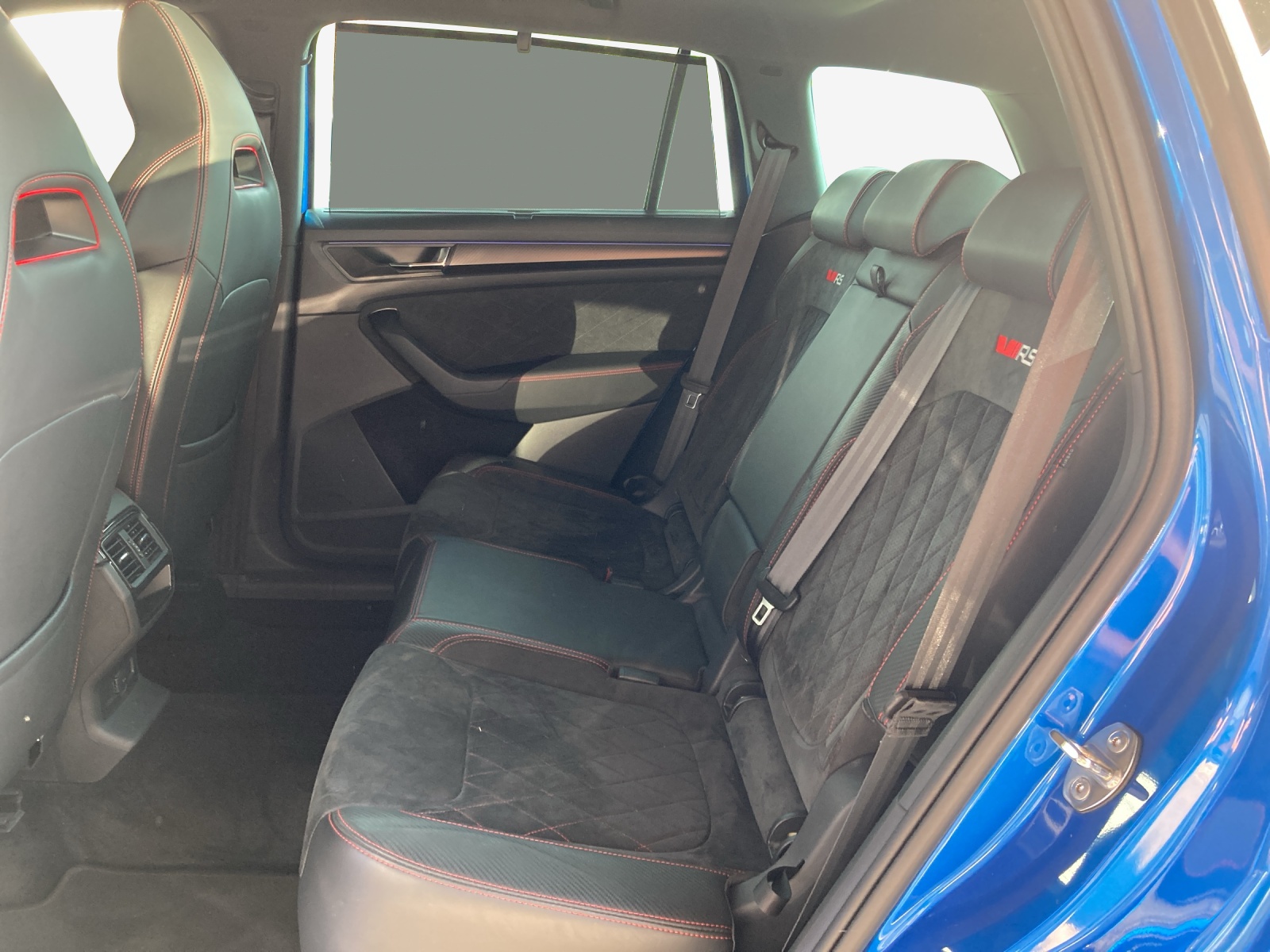 SKODA Kodiaq 2.0 Bi-TDI SCR RS 4x4 DSG-image-11