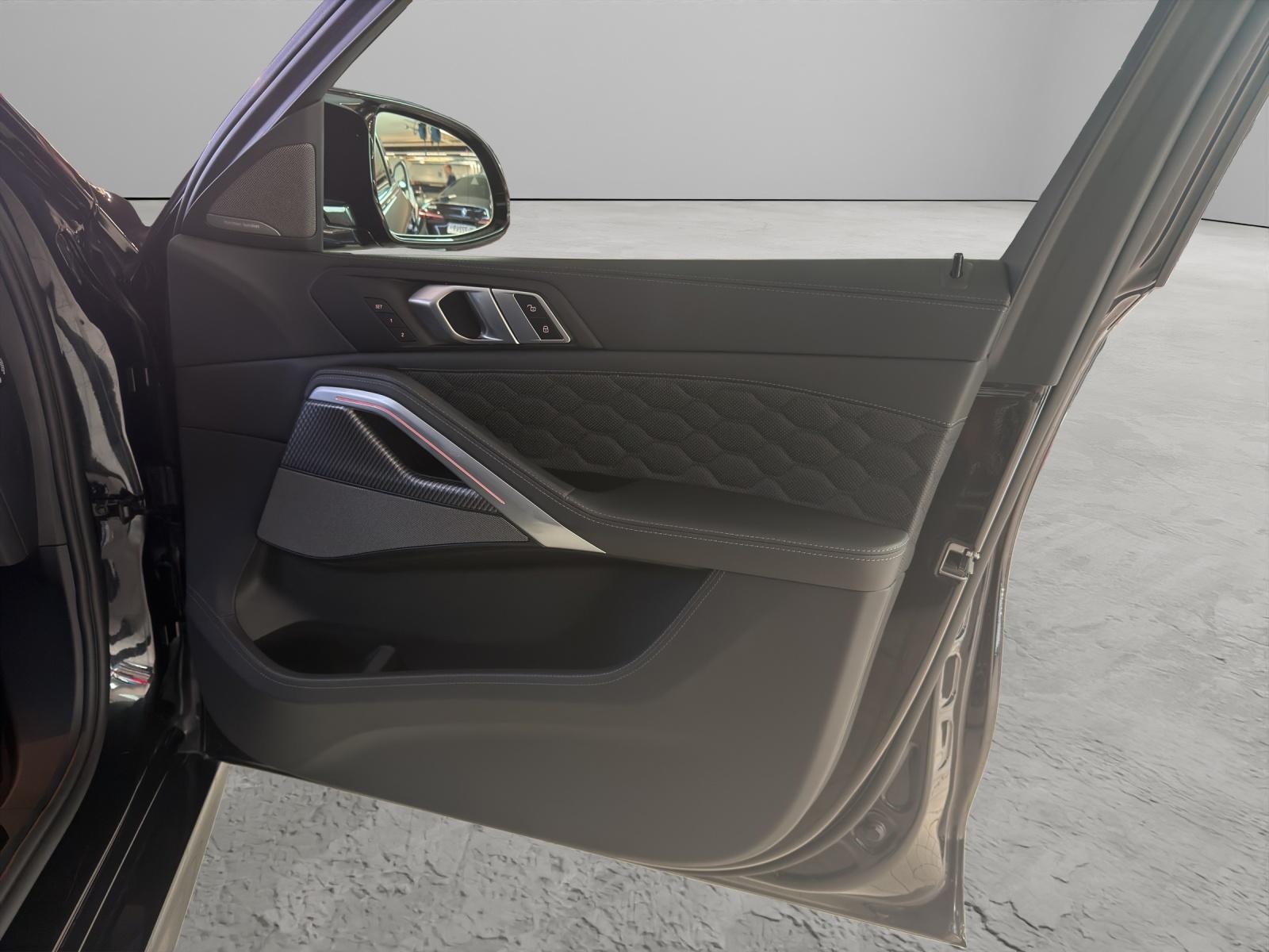 BMW X6 M Competition-image-17
