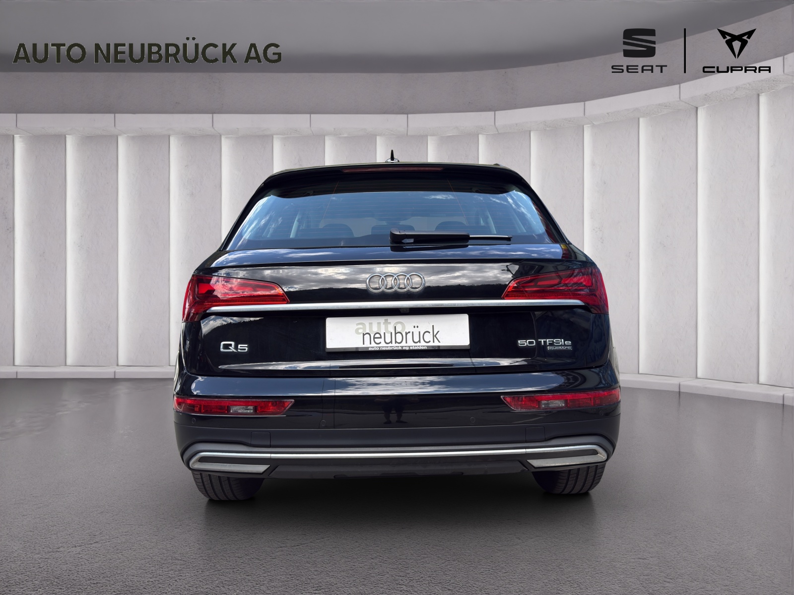 AUDI Q5 50 TFSI e PHEV quattro S-tronic-image-2