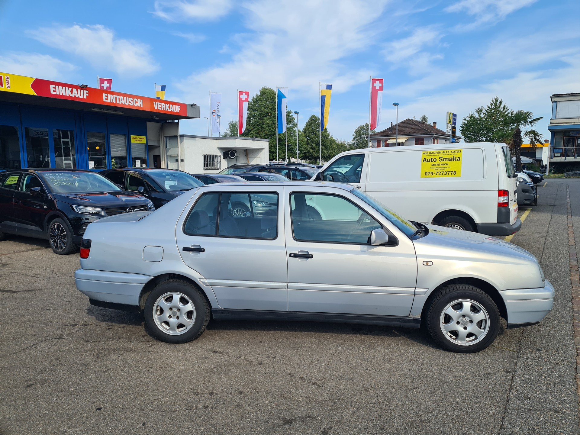 VW Vento 2000 GL Safety-showroom-element-1
