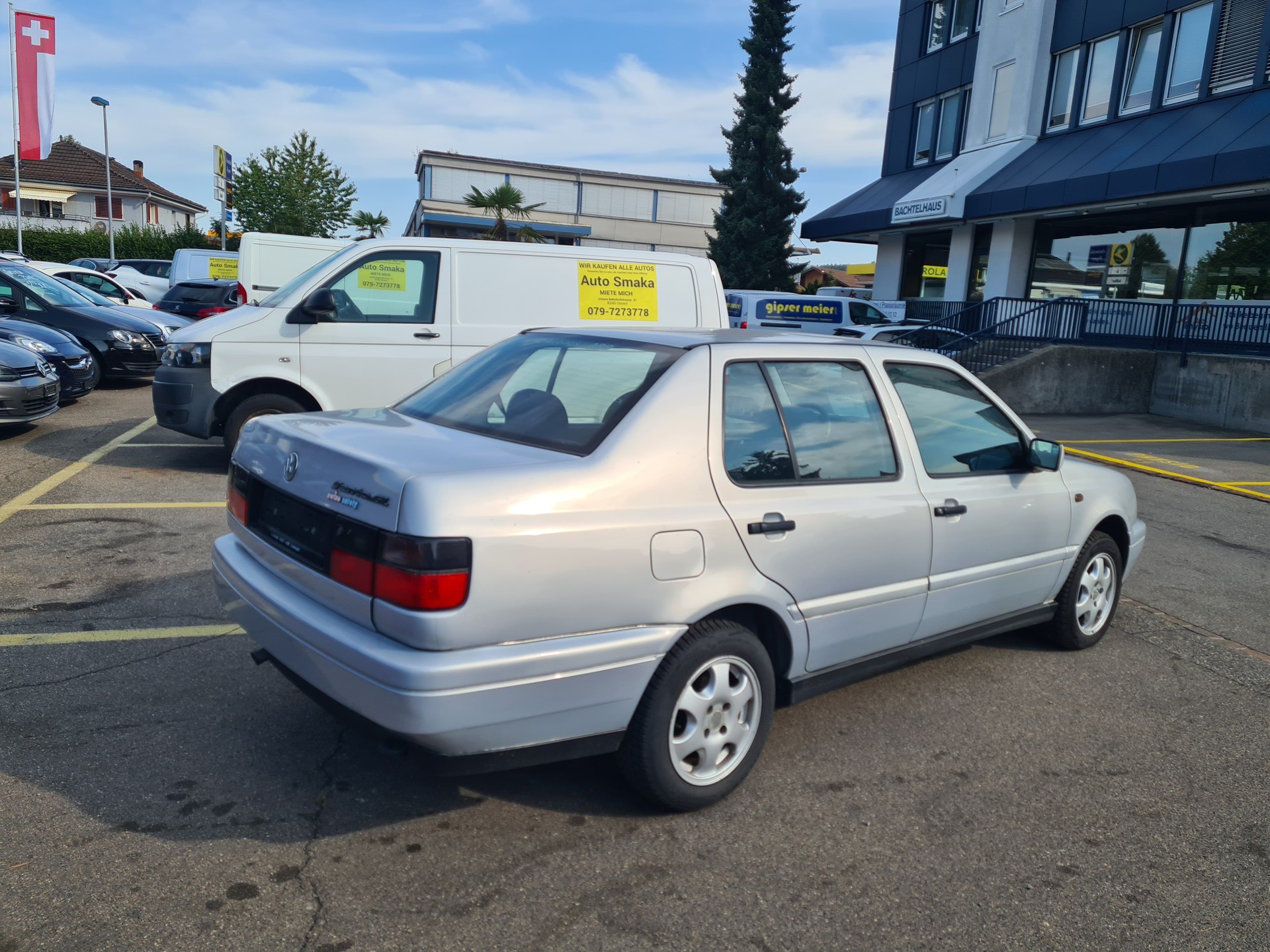 VW Vento 2000 GL Safety-showroom-element-2