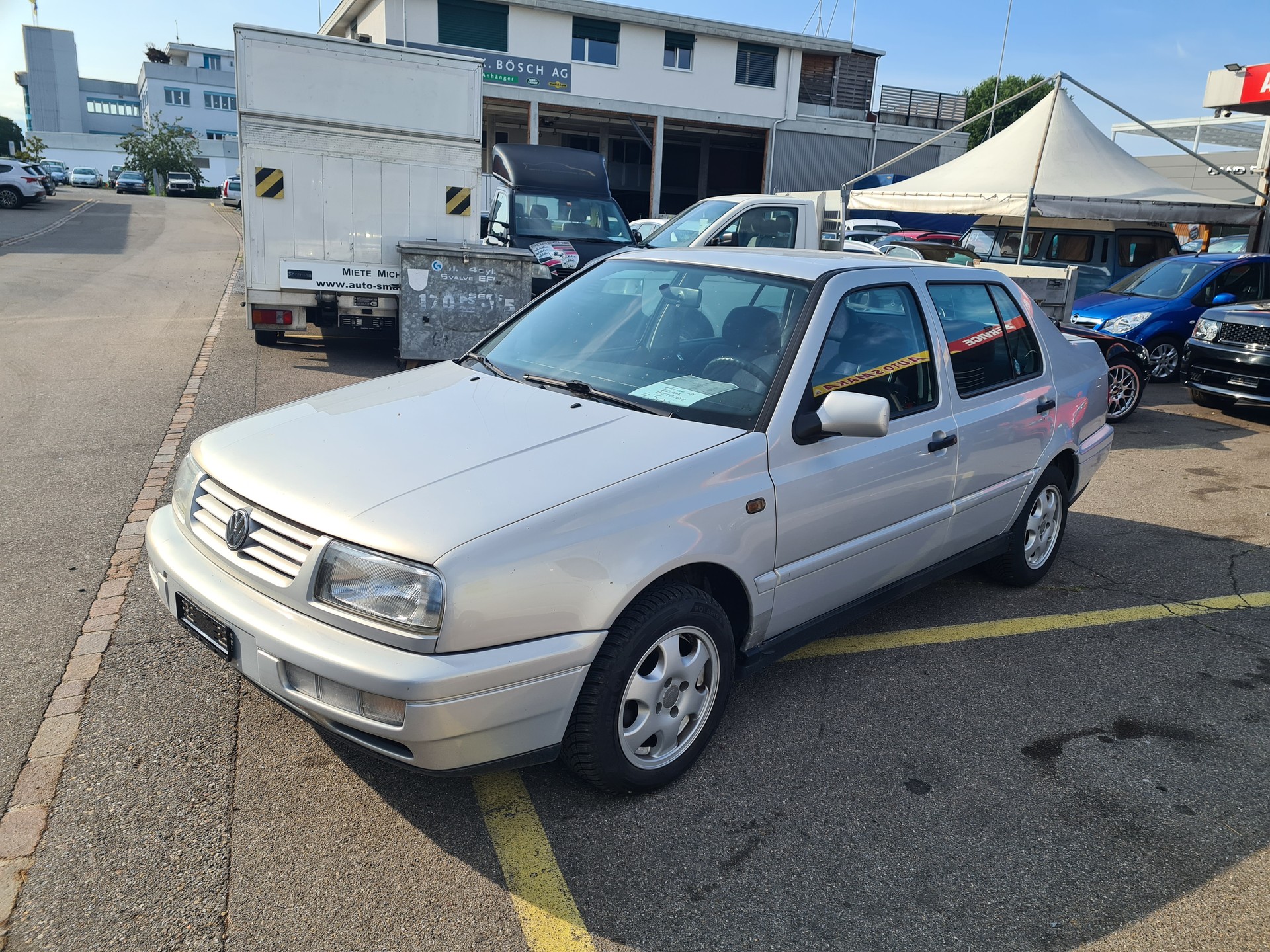 VW Vento 2000 GL Safety-image-5