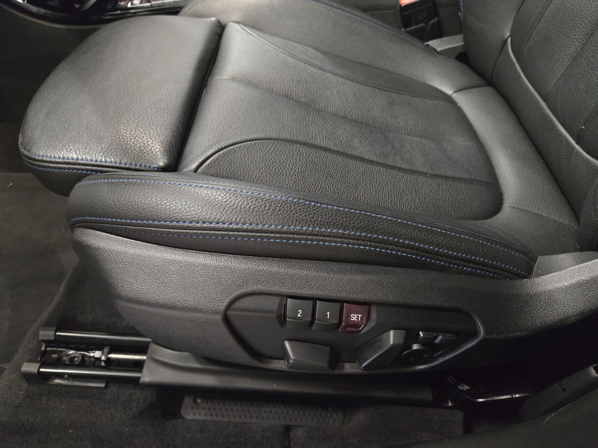 BMW X1 sDrive 18i Steptronic DSK-image-17