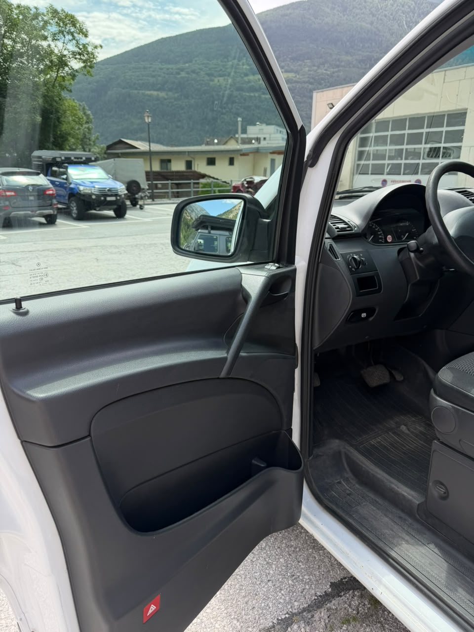 MERCEDES-BENZ 2.2 CDI-image-2