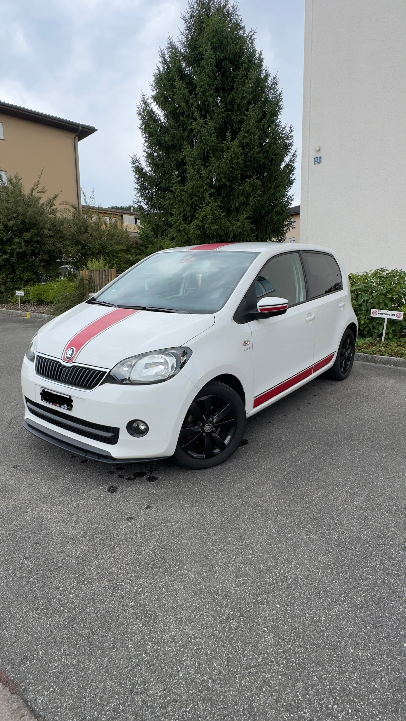 SKODA 1.0 MPI GrT Sport-image-0