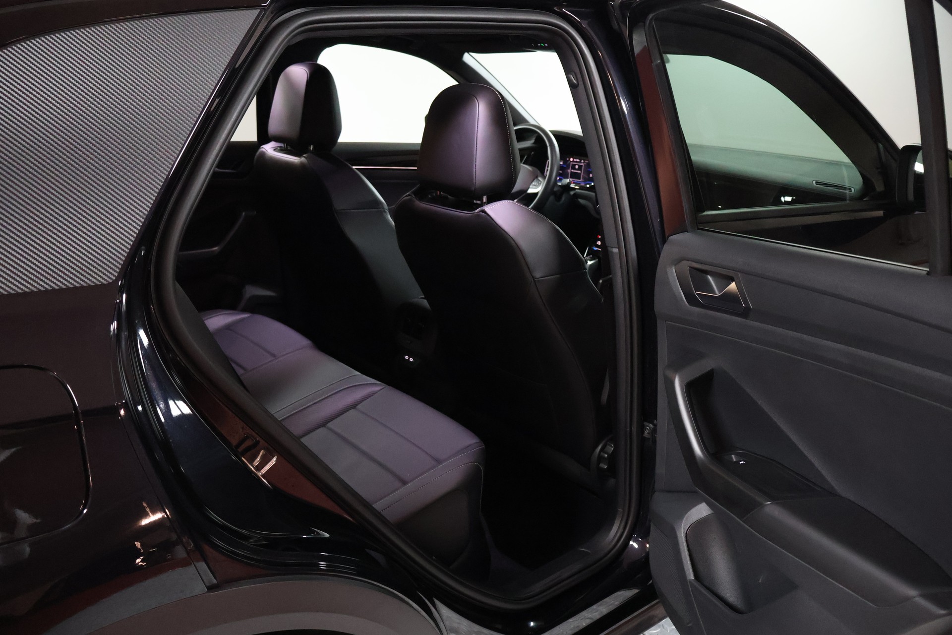 VW T-Roc 2.0 TSI R-Line DSG 4Motion-image-13