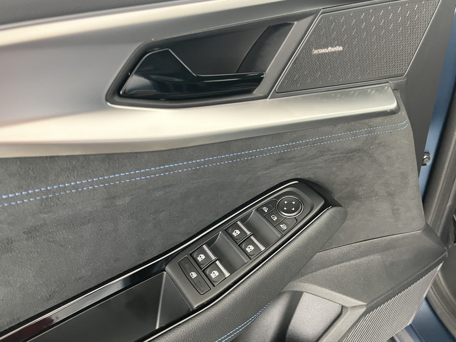 RENAULT Austral 1.2 E-Tech esprit Alpine-image-12