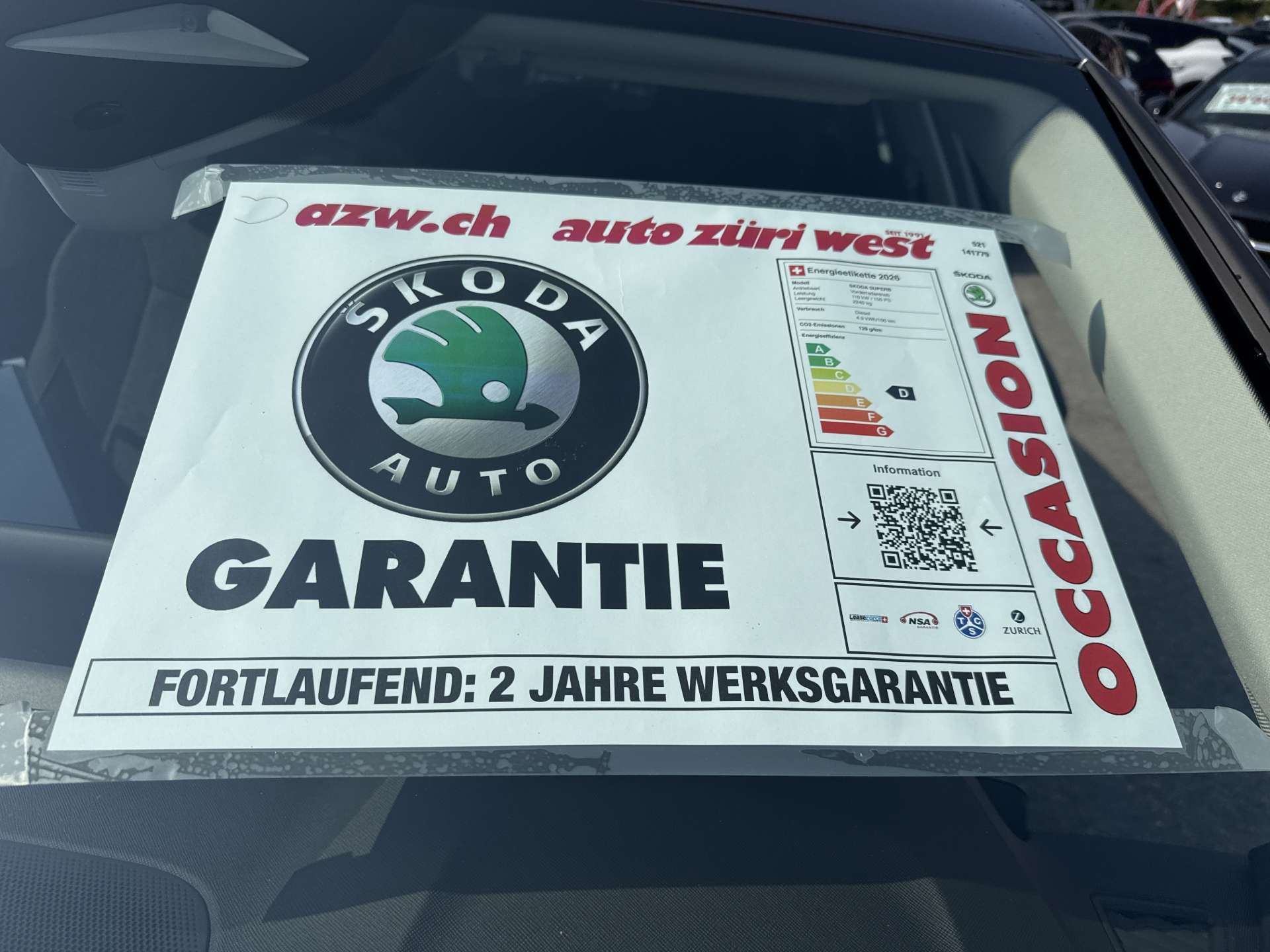 SKODA Superb Combi 2.0 TDi Essence DSG-Automat-image-3