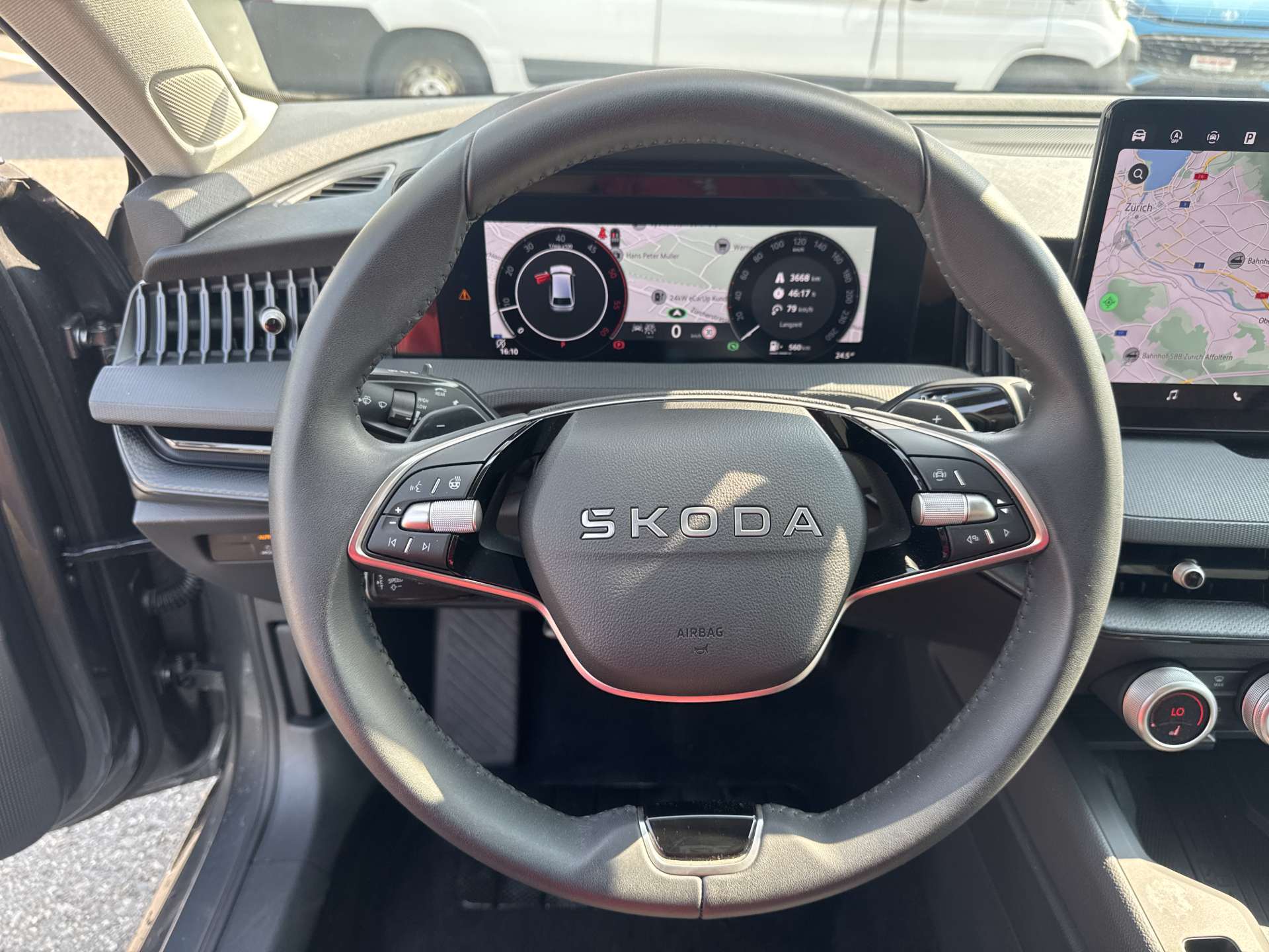 SKODA Superb Combi 2.0 TDi Essence DSG-Automat-image-15