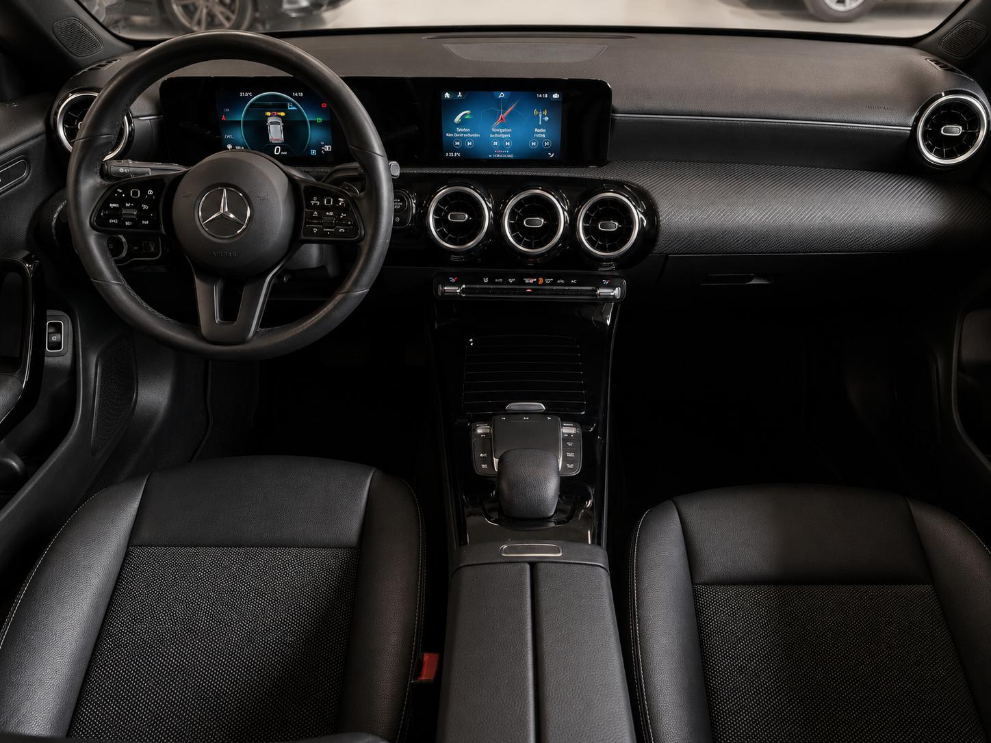MERCEDES-BENZ CLA 180 d Progressive 7G-DCT-image-12