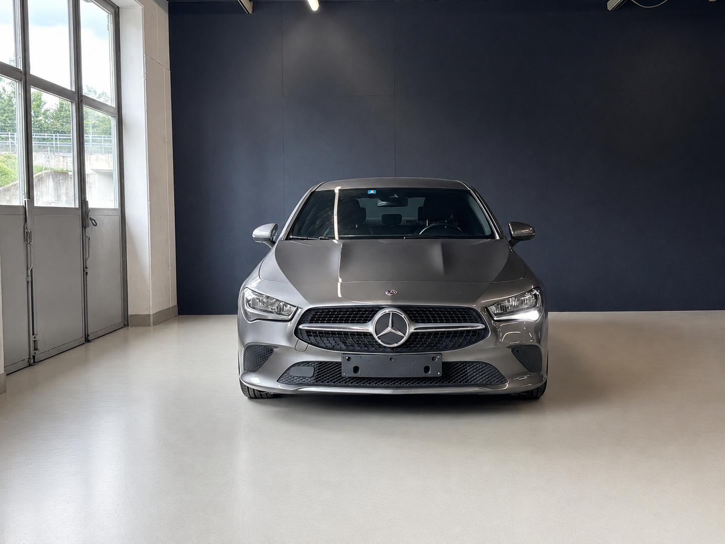 MERCEDES-BENZ CLA 180 d Progressive 7G-DCT-image-2