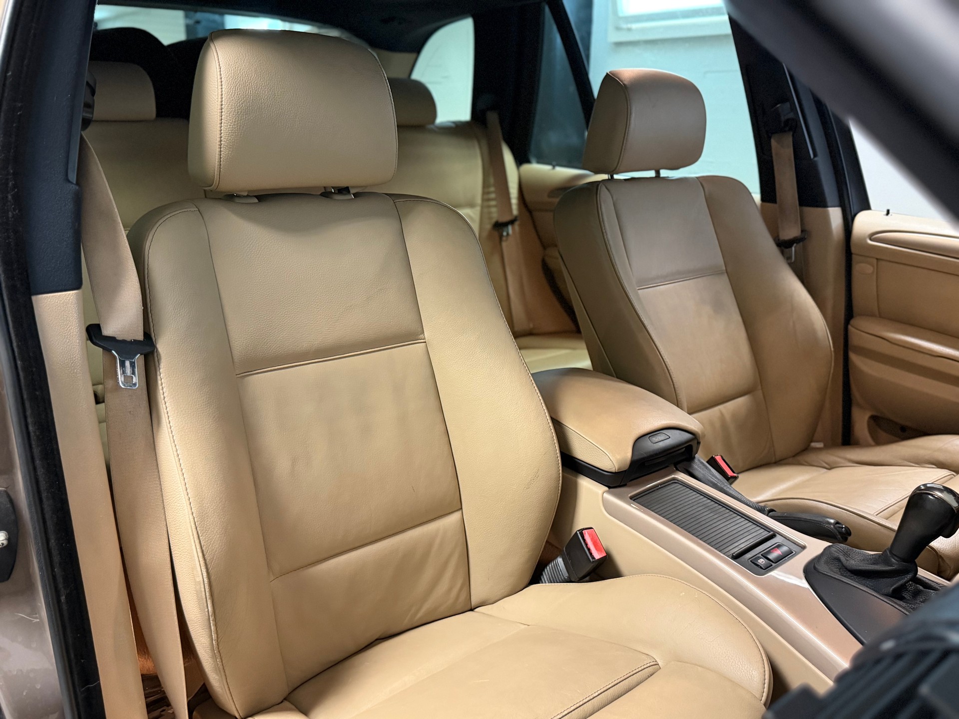 BMW X5 4.4i-image-21