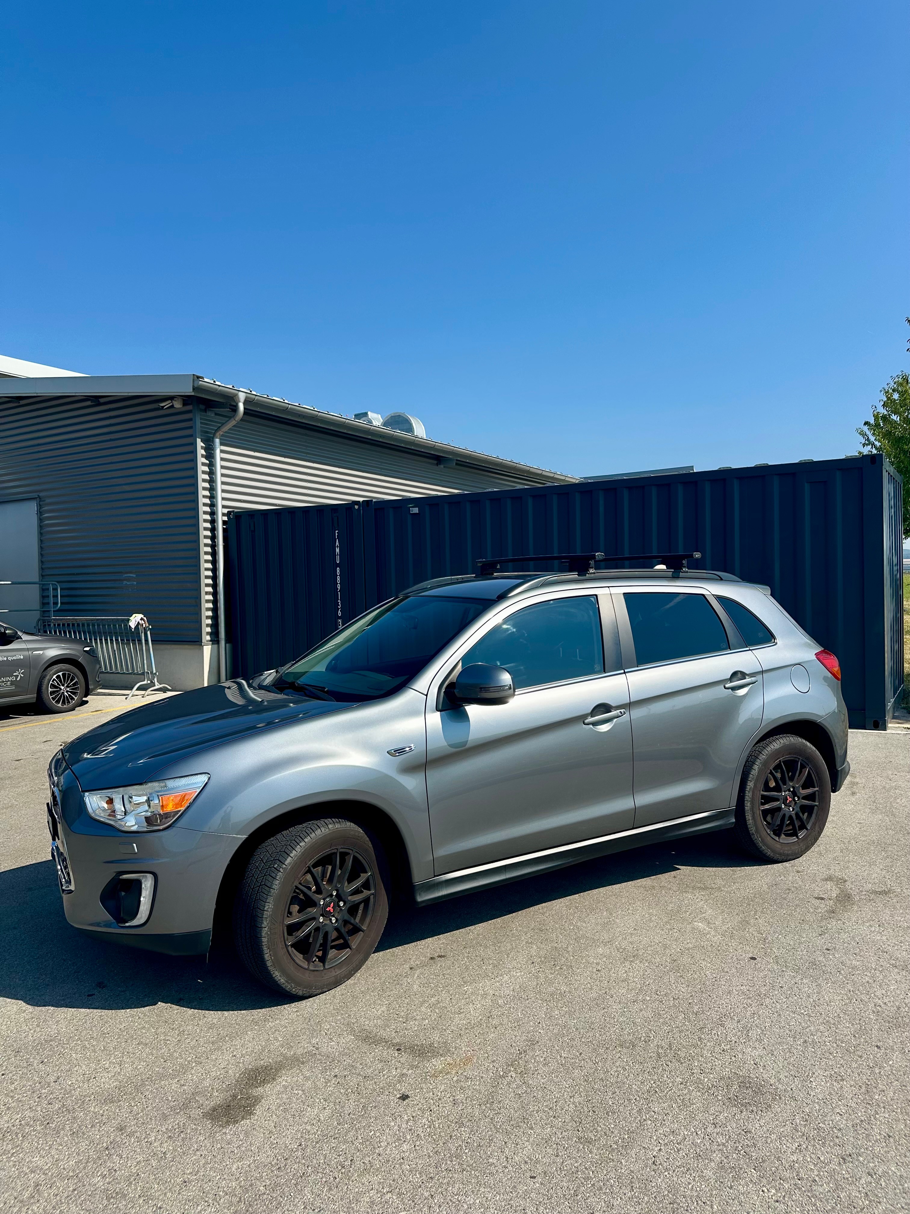 MITSUBISHI 1.8 DID Celebration 300K 4x4 — slika 1