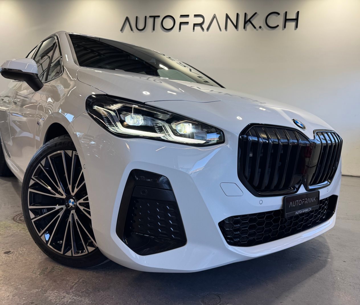 BMW 223i SDKG Active Tourer-image-3