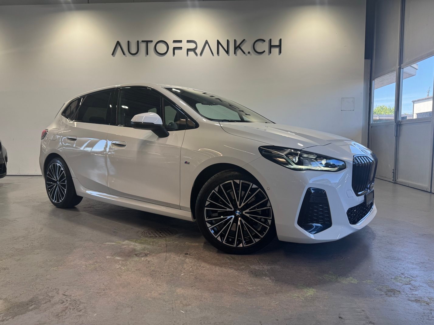 BMW 223i SDKG Active Tourer-image-1