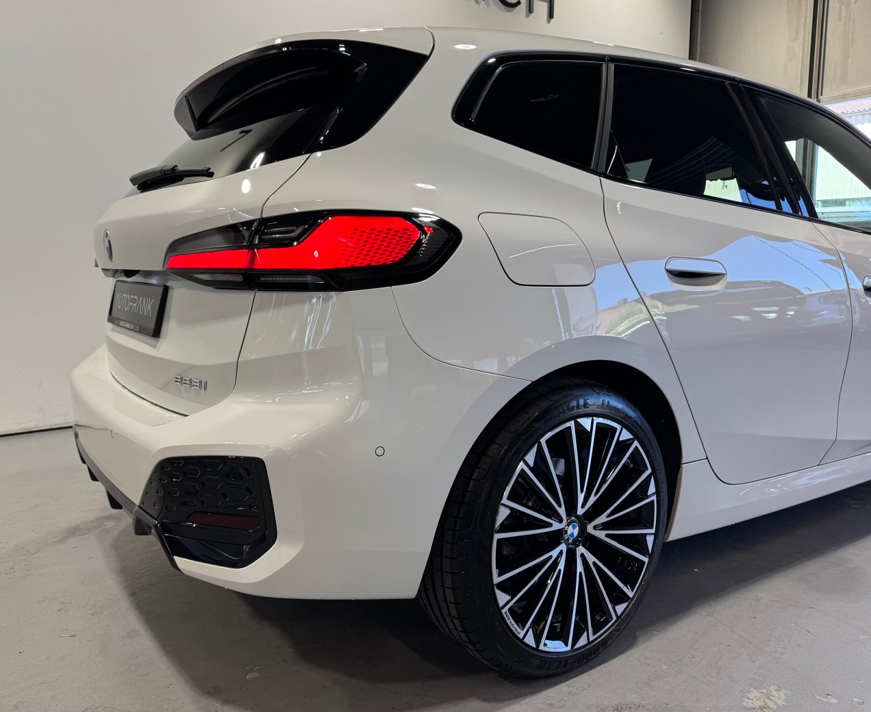 BMW 223i SDKG Active Tourer-image-4