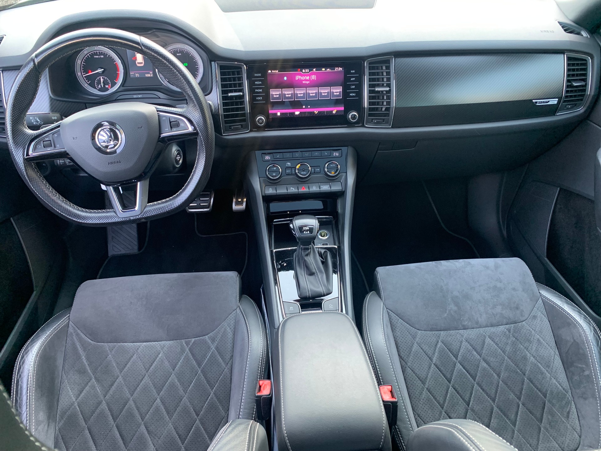 SKODA Kodiaq 2.0 TSI 4x4 Sport Line-image-24