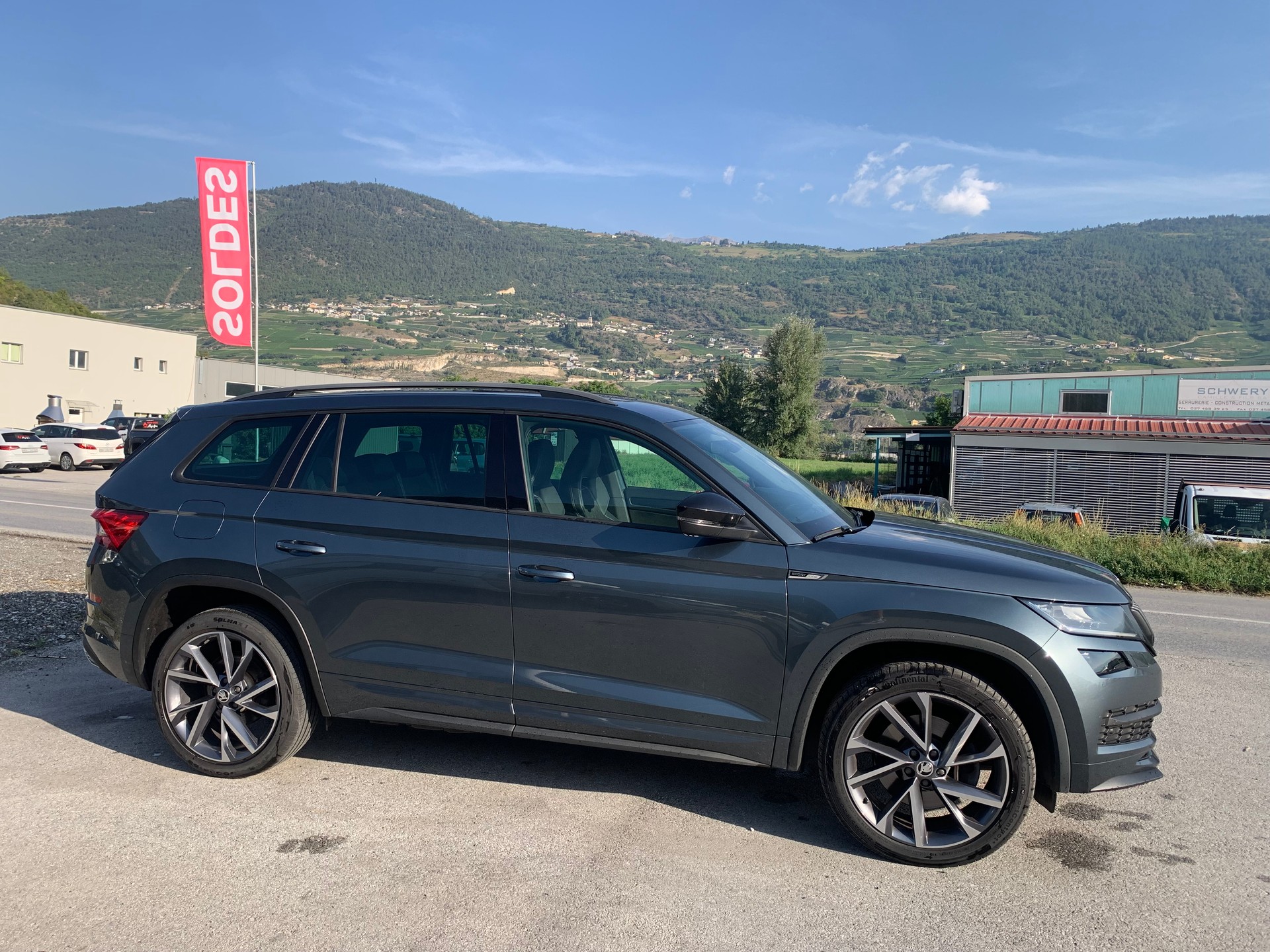 SKODA Kodiaq 2.0 TSI 4x4 Sport Line-image-3