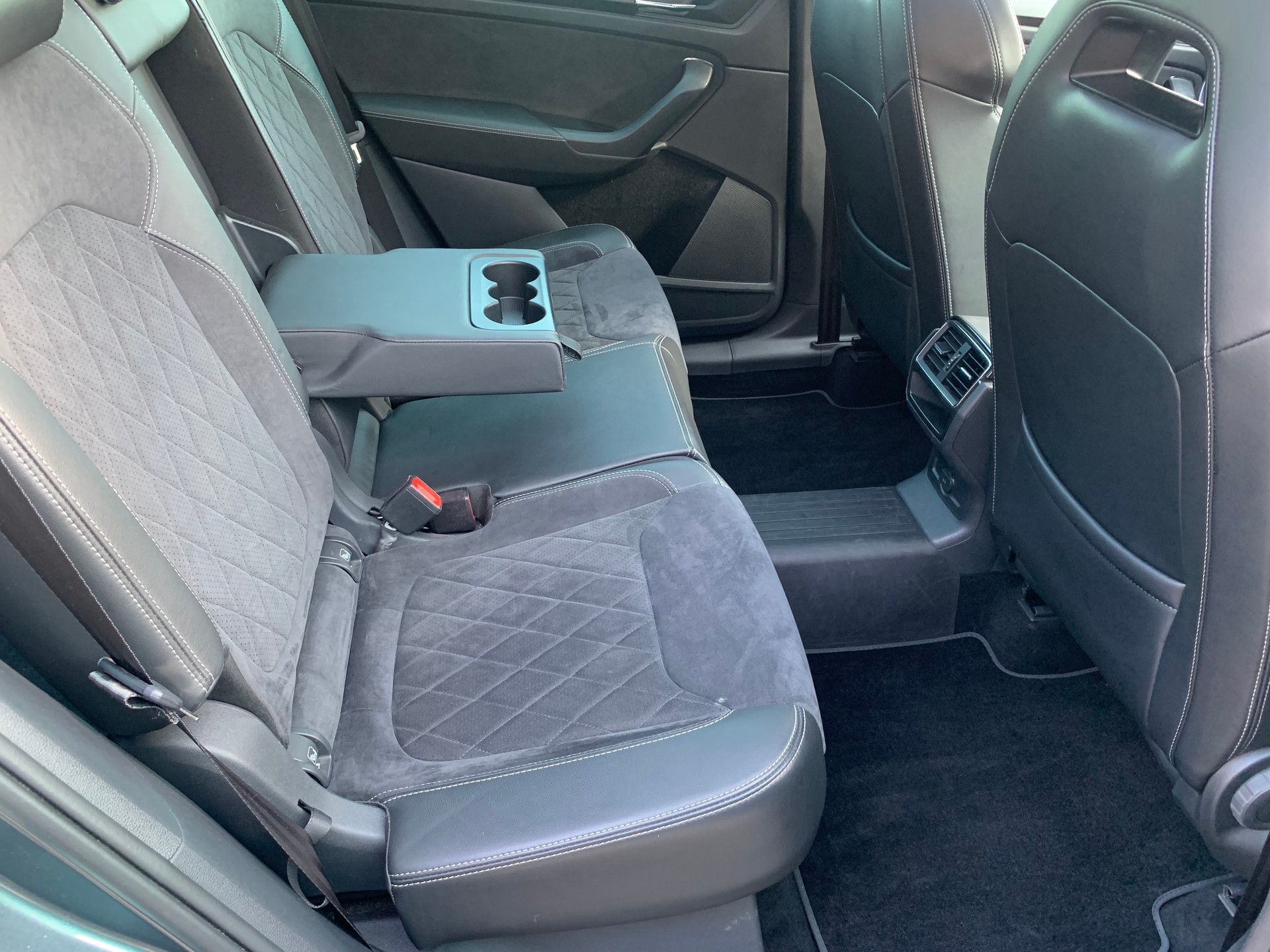 SKODA Kodiaq 2.0 TSI 4x4 Sport Line-image-18