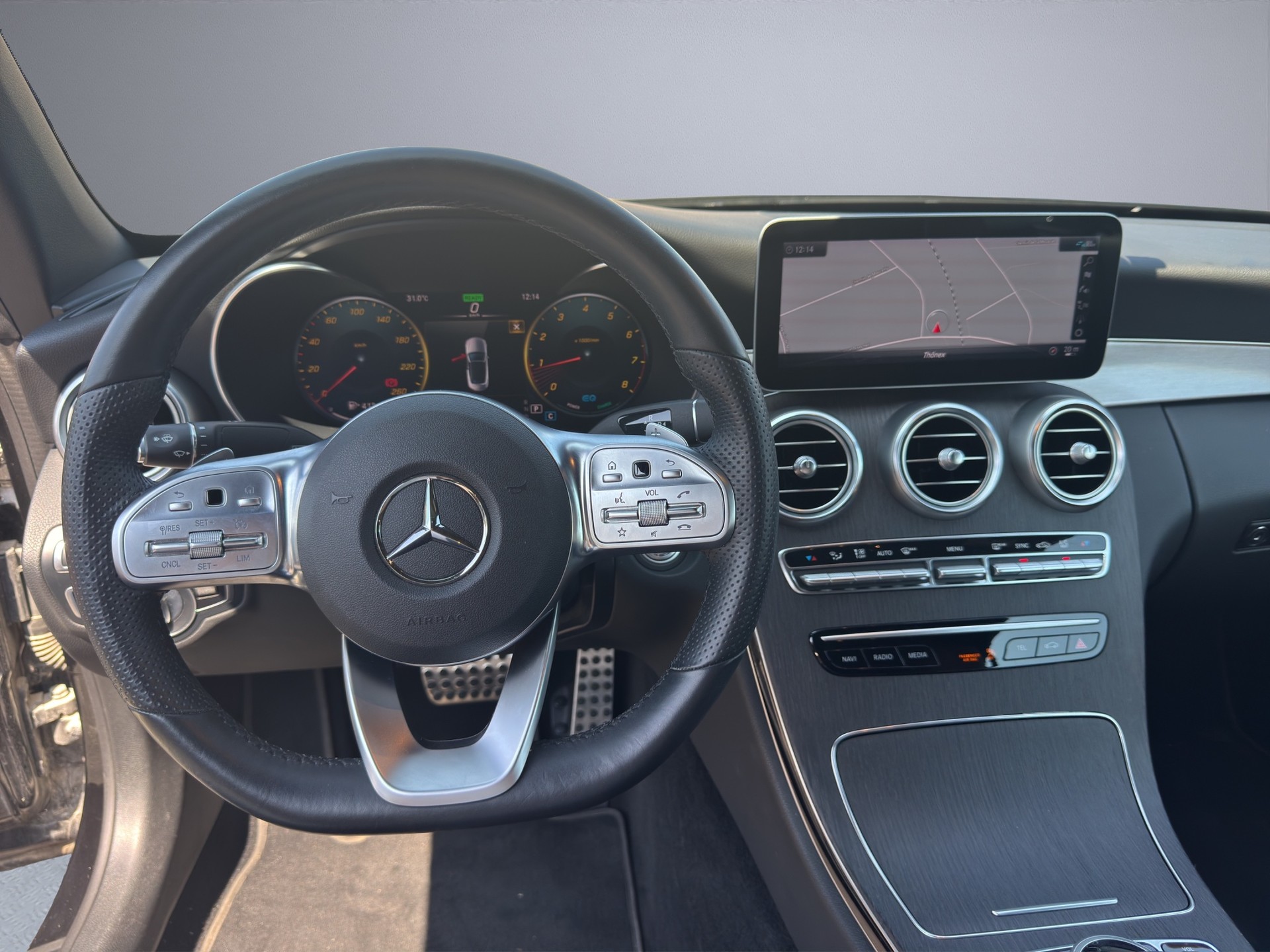MERCEDES-BENZ C 200 AMG Line Cabriolet 4Matic 9G-Tronic-grid-image-thumbnail-11