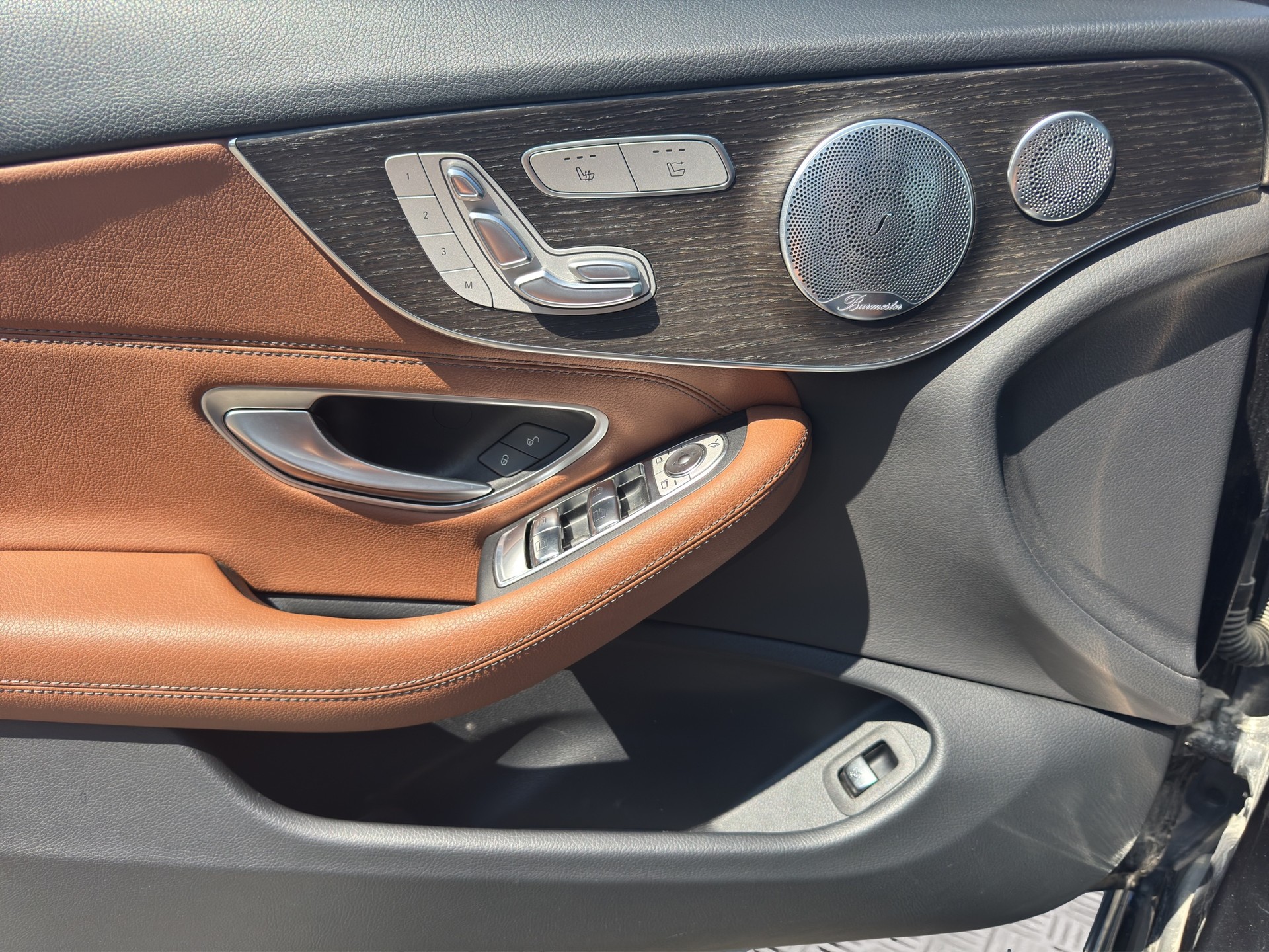 MERCEDES-BENZ C 200 AMG Line Cabriolet 4Matic 9G-Tronic-grid-image-thumbnail-8