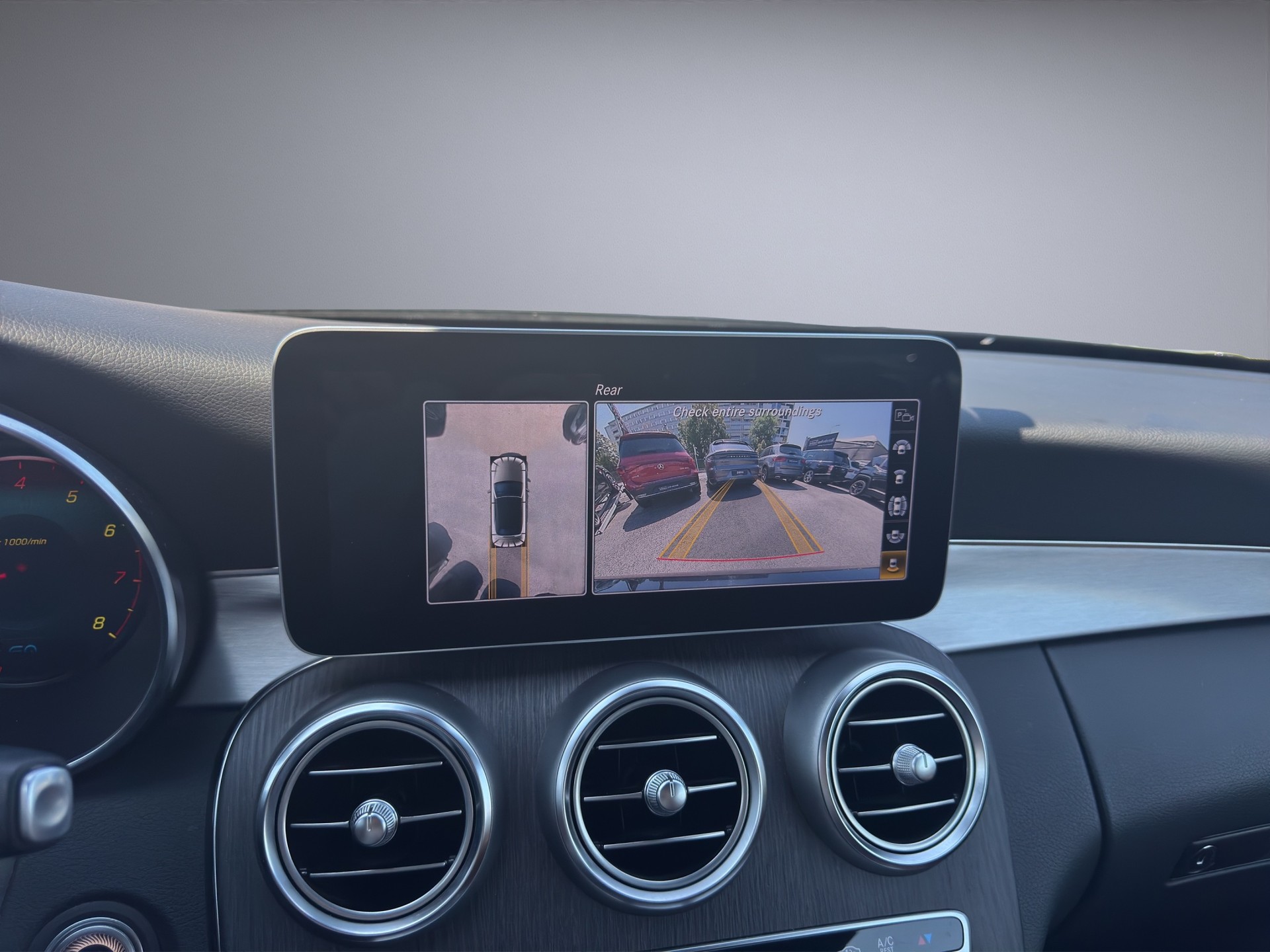 MERCEDES-BENZ C 200 AMG Line Cabriolet 4Matic 9G-Tronic-grid-image-thumbnail-13