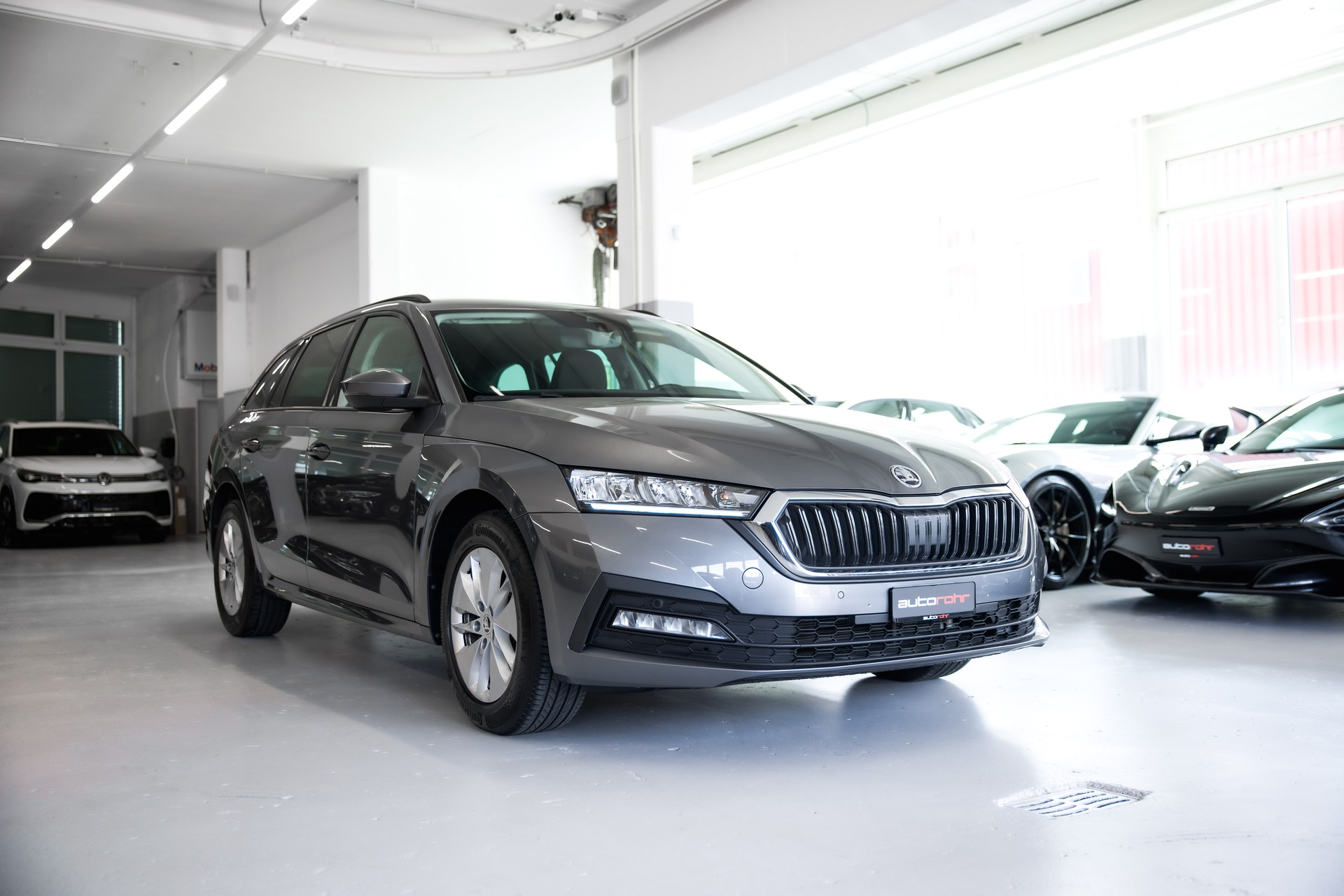 SKODA Octavia Combi 2.0 TDI Ambition 4x4 DSG-showroom-element-2