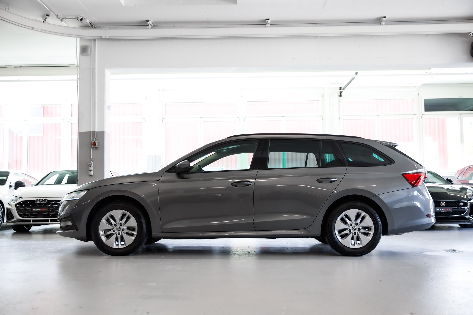 SKODA Octavia Combi 2.0 TDI Ambition 4x4 DSG-image-4