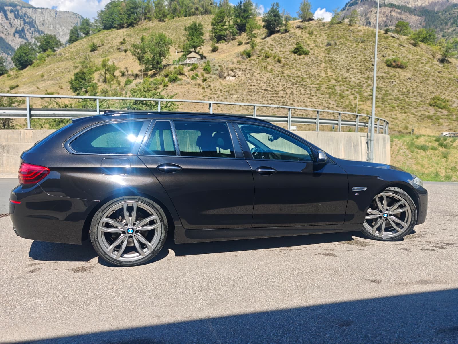 BMW M 550d xDrive-image-1