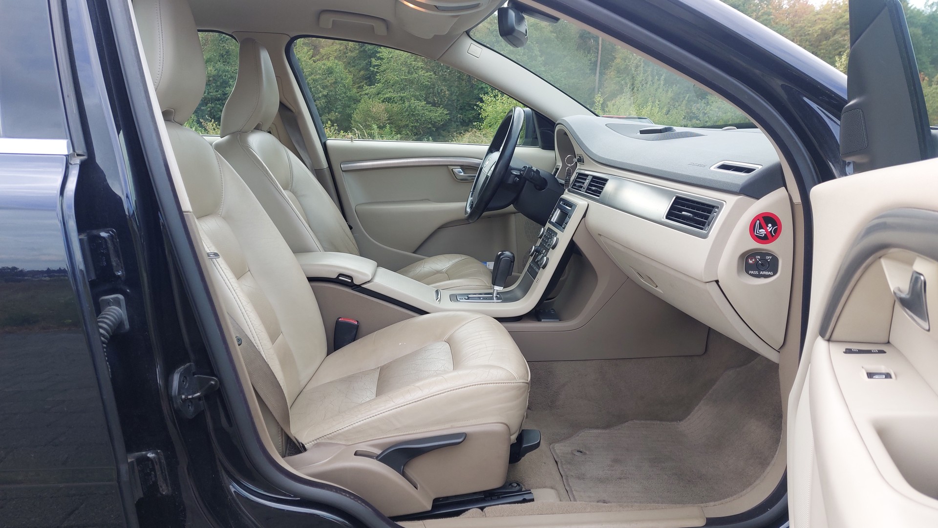 VOLVO V70 T6 AWD Summum Geartronic-image-8