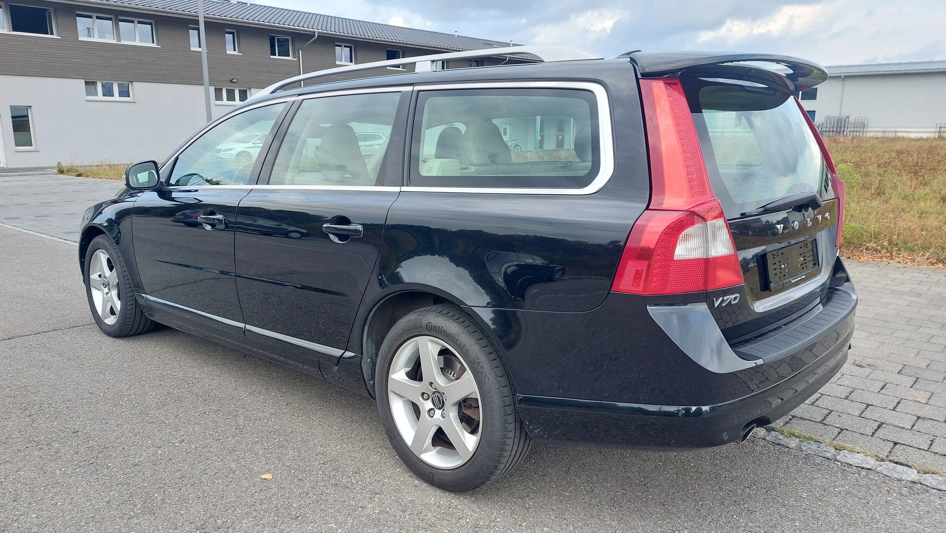 VOLVO V70 T6 AWD Summum Geartronic-image-3