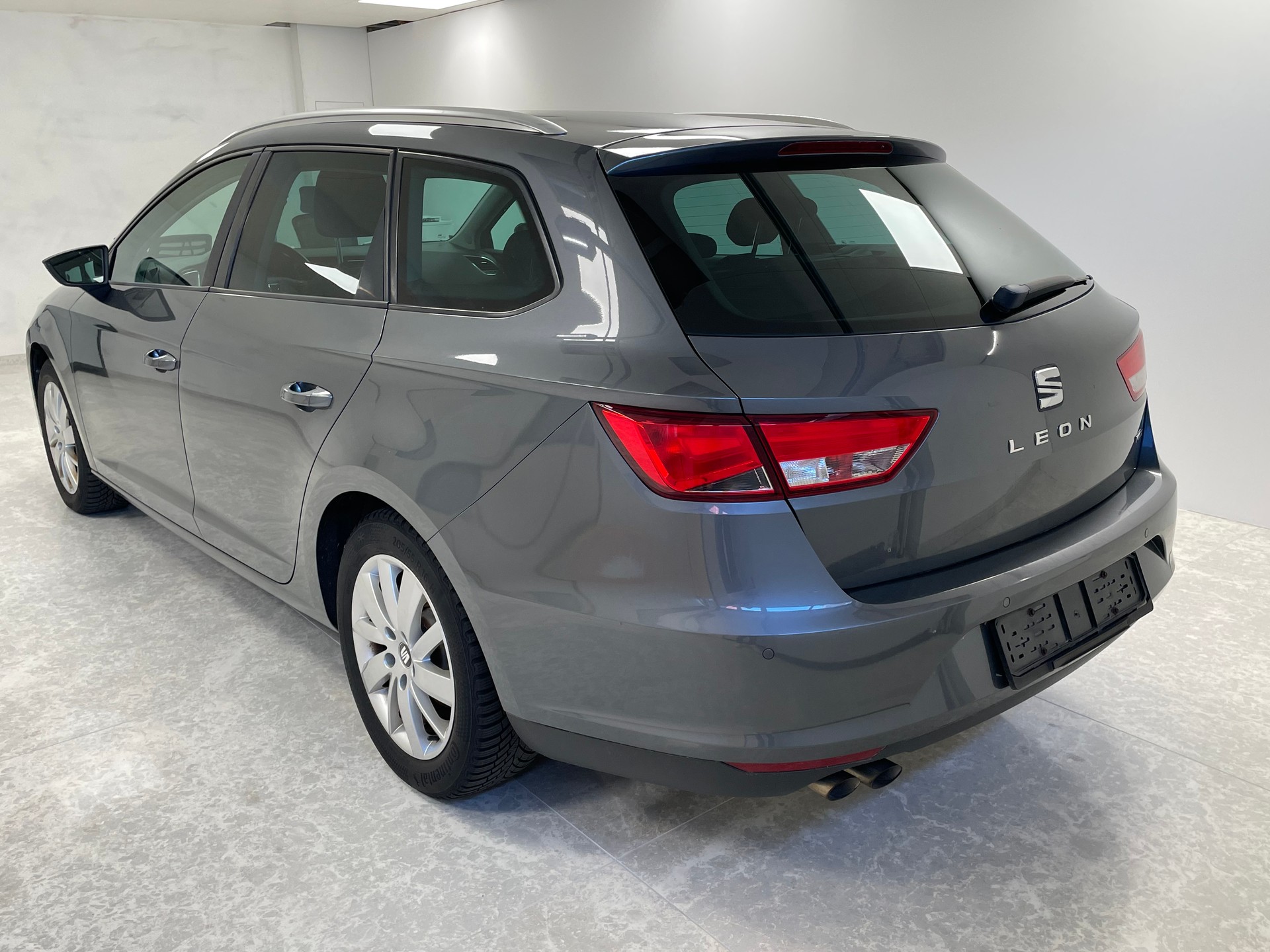 SEAT Leon ST 2.0 TDI Style 4Drive-image-2