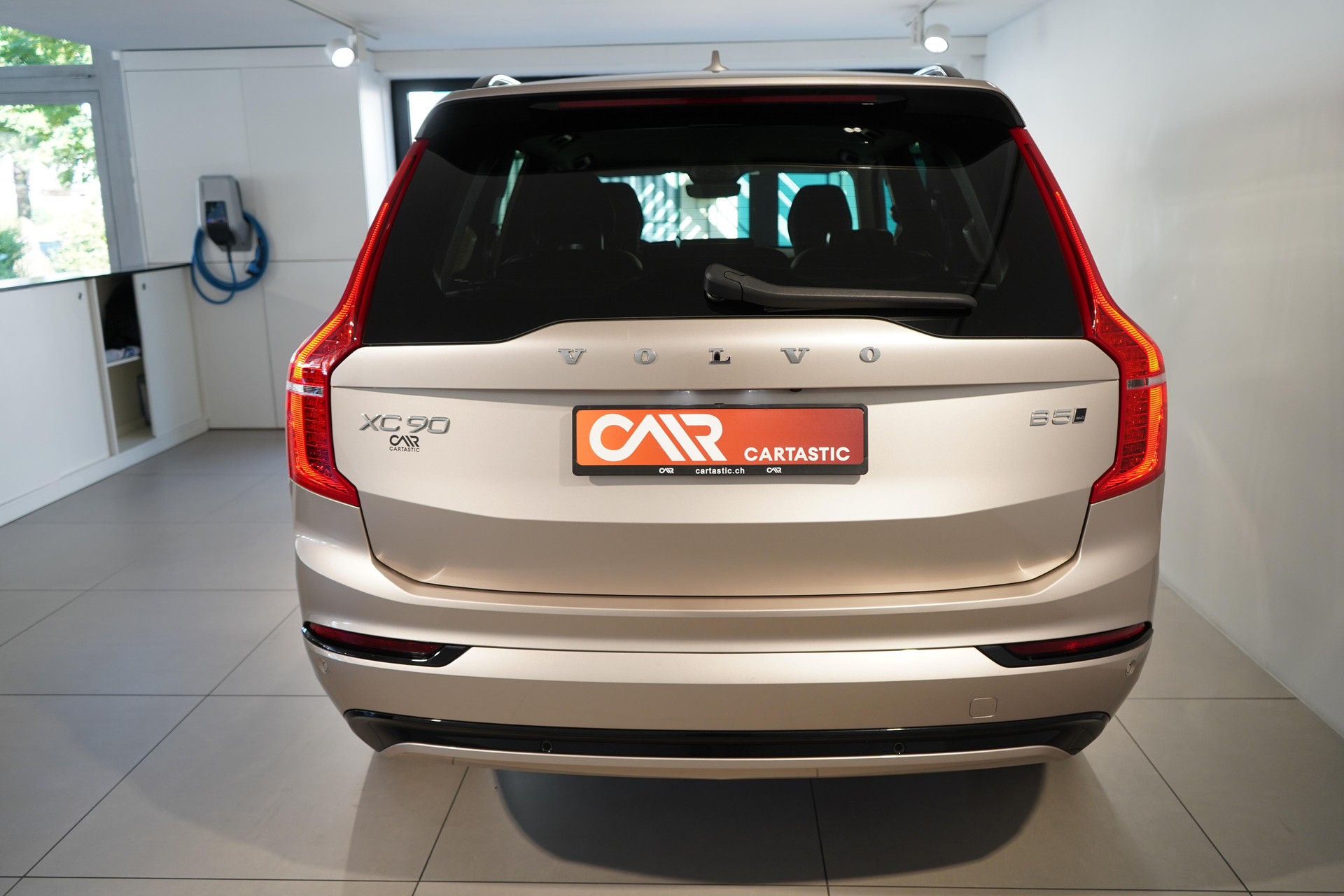 VOLVO XC90 2.0 B5 MH Plus Dark 5P. AWD-image-4