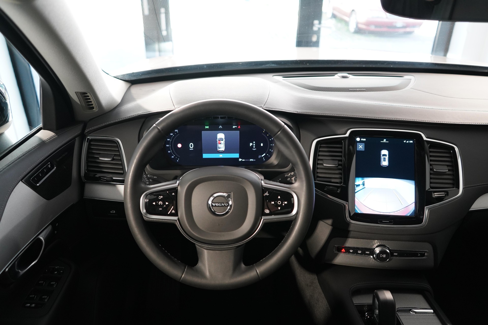 VOLVO XC90 2.0 B5 MH Plus Dark 5P. AWD-image-8