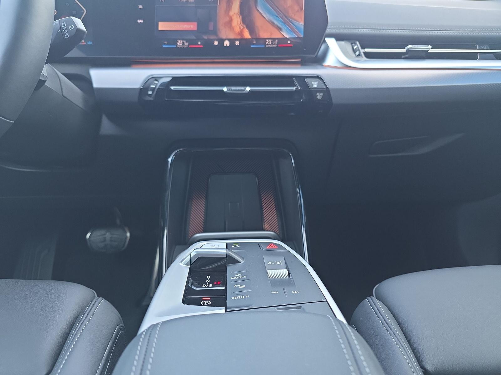 BMW X1 20d xDrive paddles-image-17