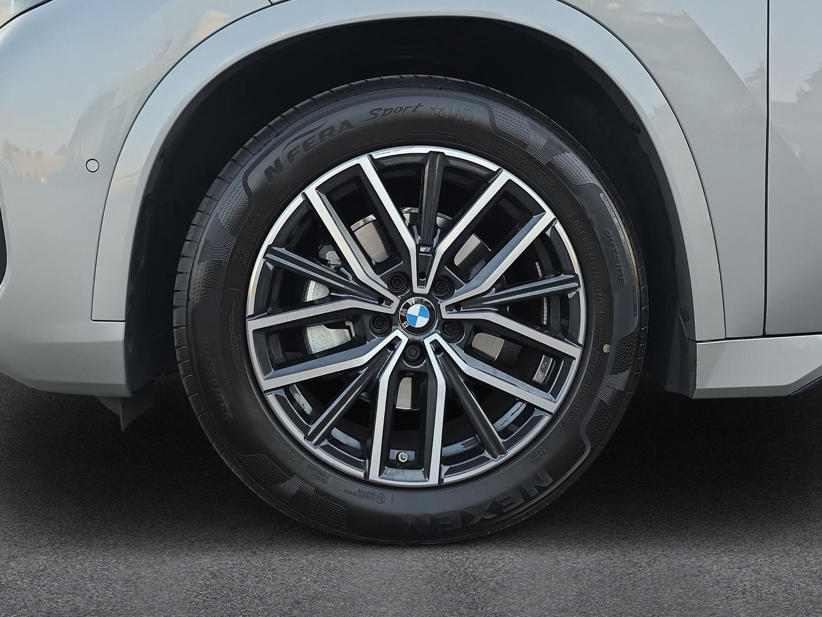 BMW X1 20d xDrive paddles-image-9