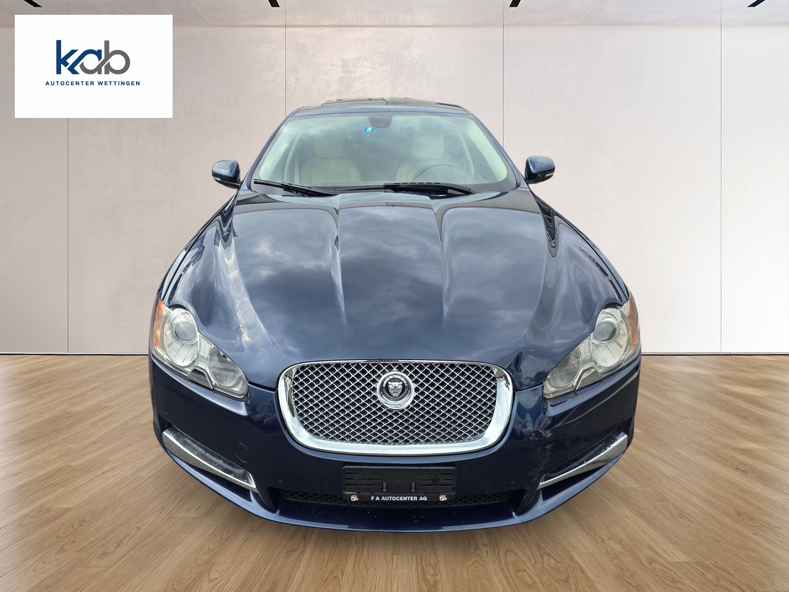 JAGUAR XF 3.0 V6 Luxury-image-1