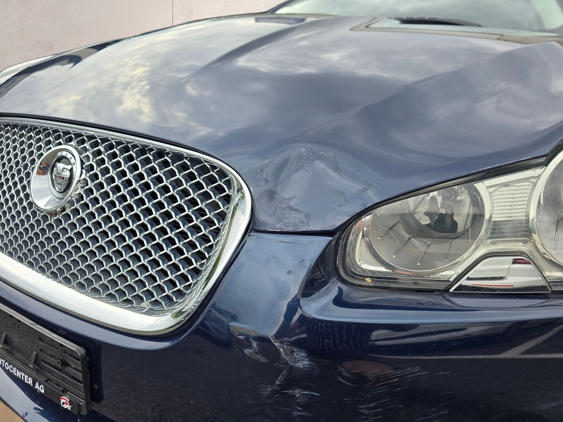 JAGUAR XF 3.0 V6 Luxury-image-4