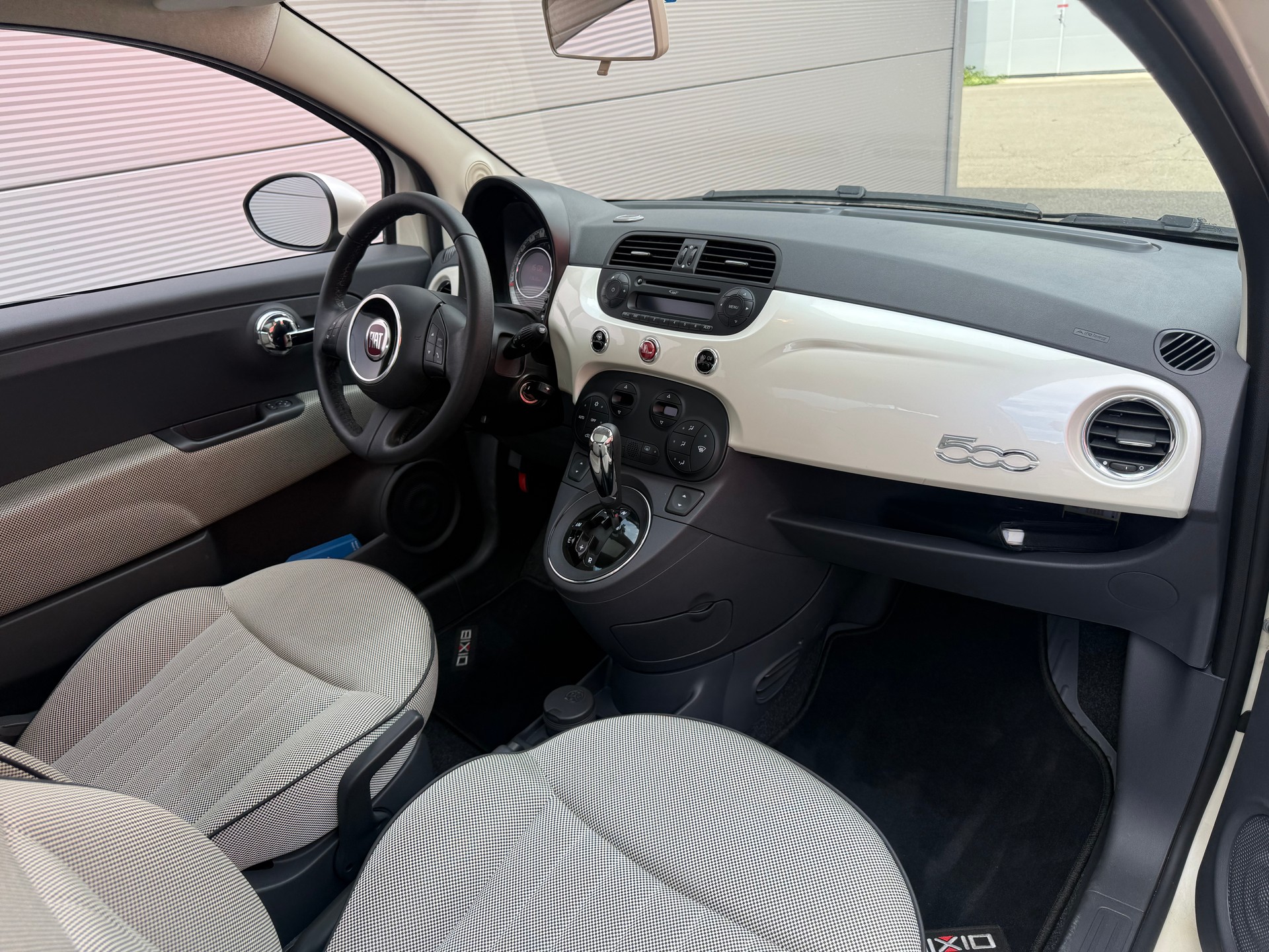 FIAT 500 1.2 Lounge Dualogic-image-4