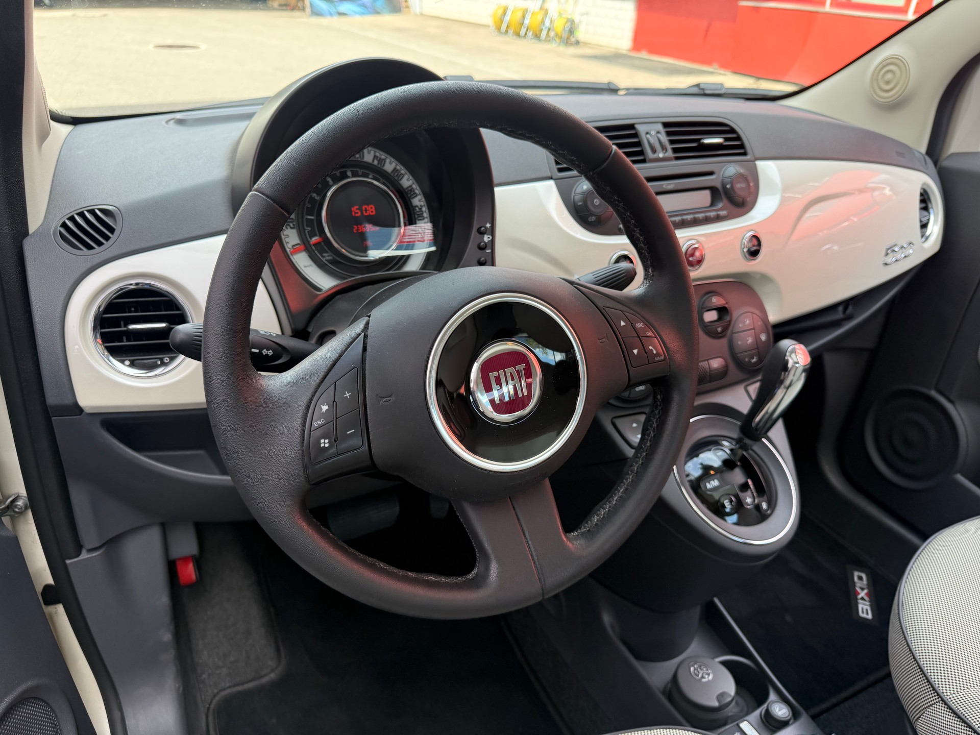 FIAT 500 1.2 Lounge Dualogic-image-7