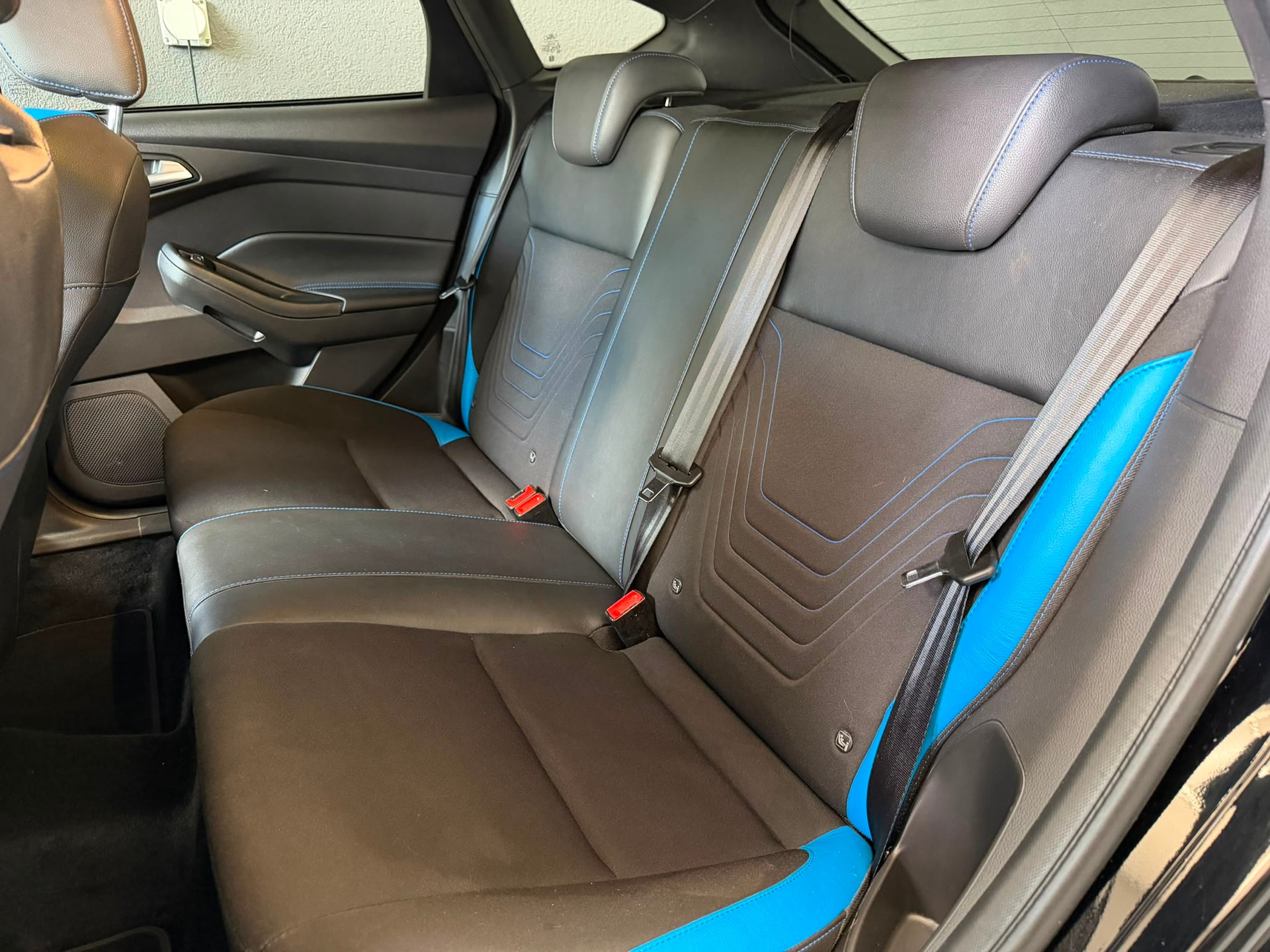 FORD Focus 2.3 EcoBoost RS AWD-image-9
