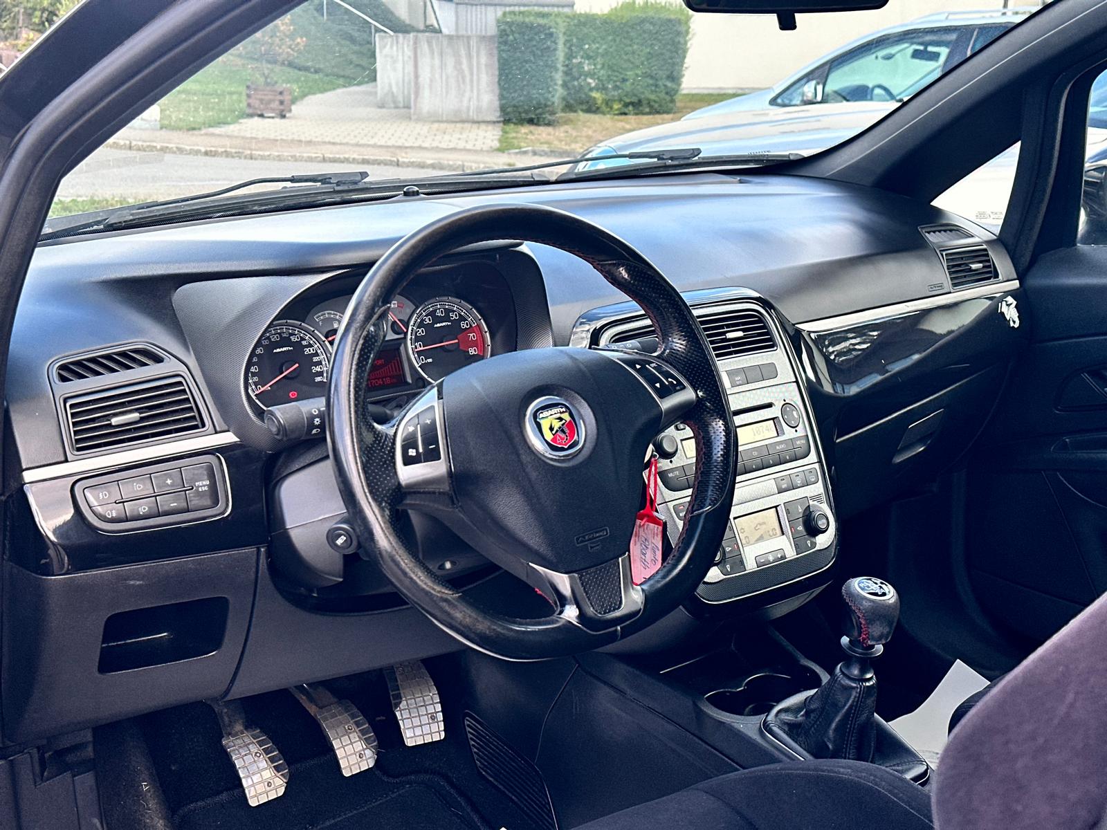 FIAT Punto 1.4 16V Turbo Abarth-image-9