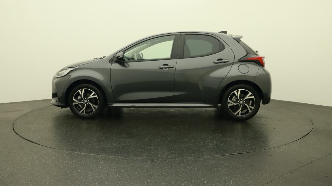 TOYOTA Yaris 1.5 Sport e-CVT-image-1