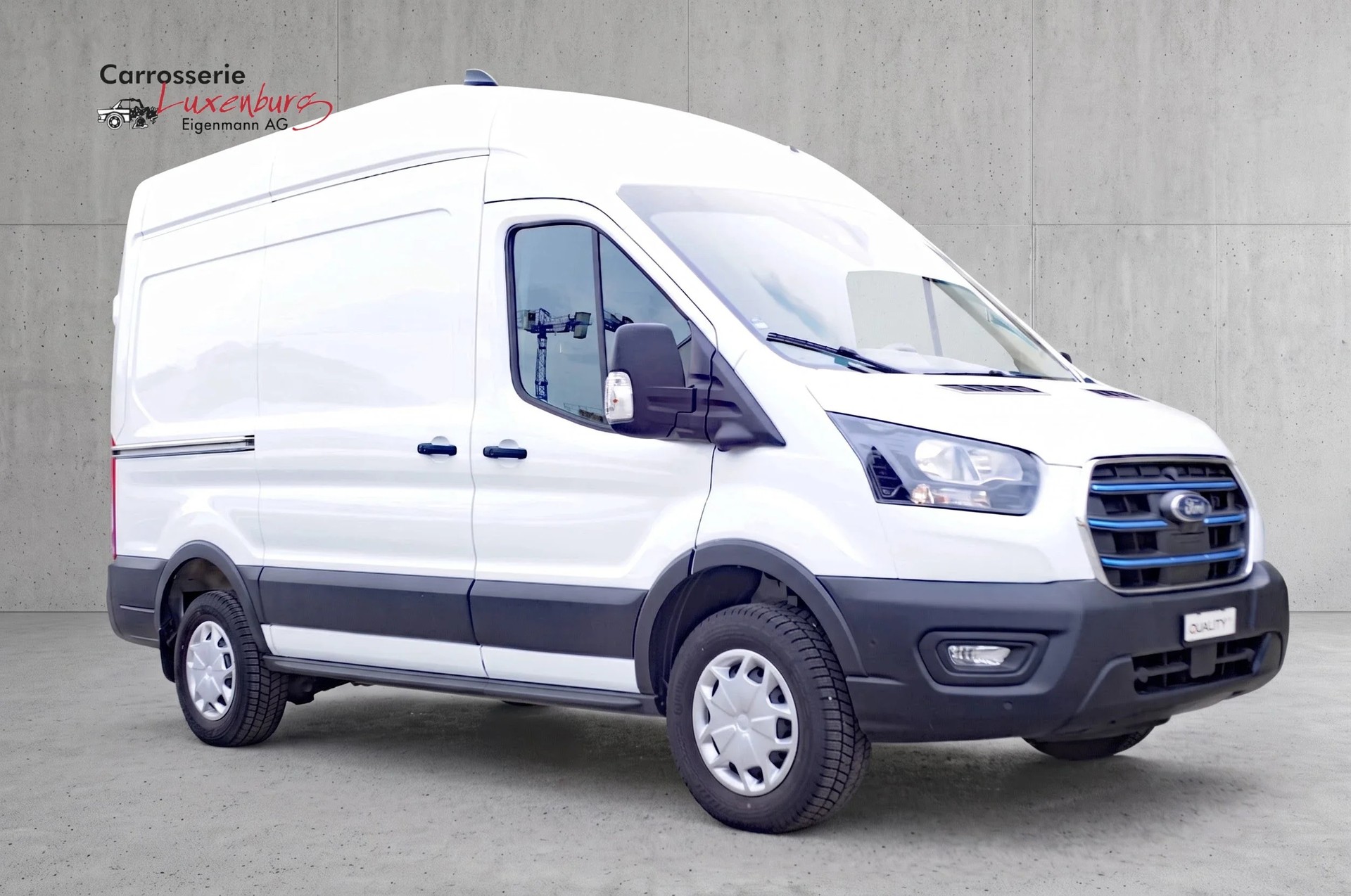 FORD E-Transit Van 350 L2 Trend RWD 68kWh-image-2